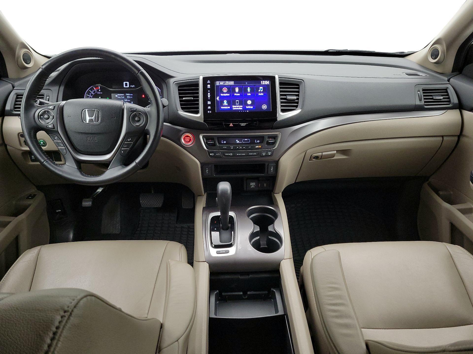 Thumbnail: 2017 Honda Pilot - 9