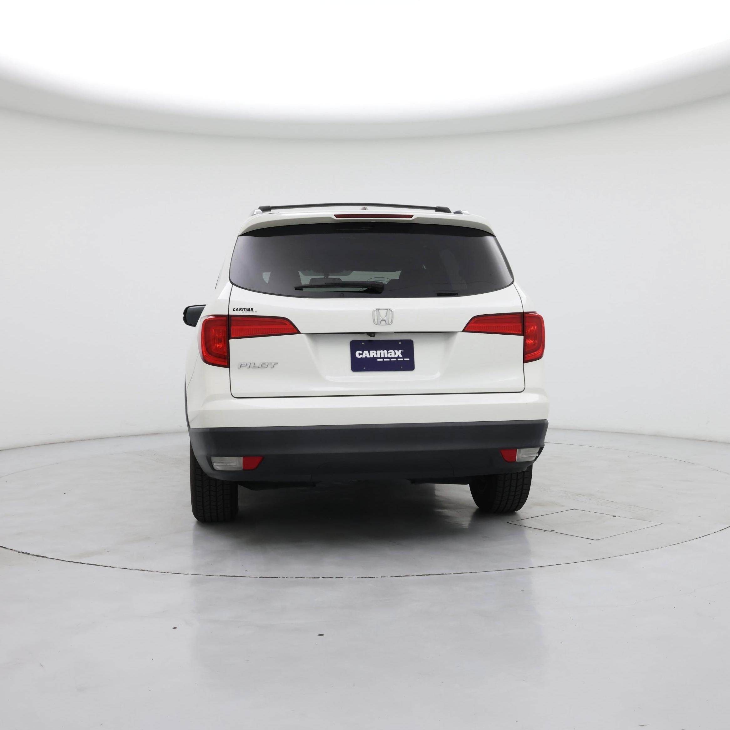 Thumbnail: 2017 Honda Pilot - 6