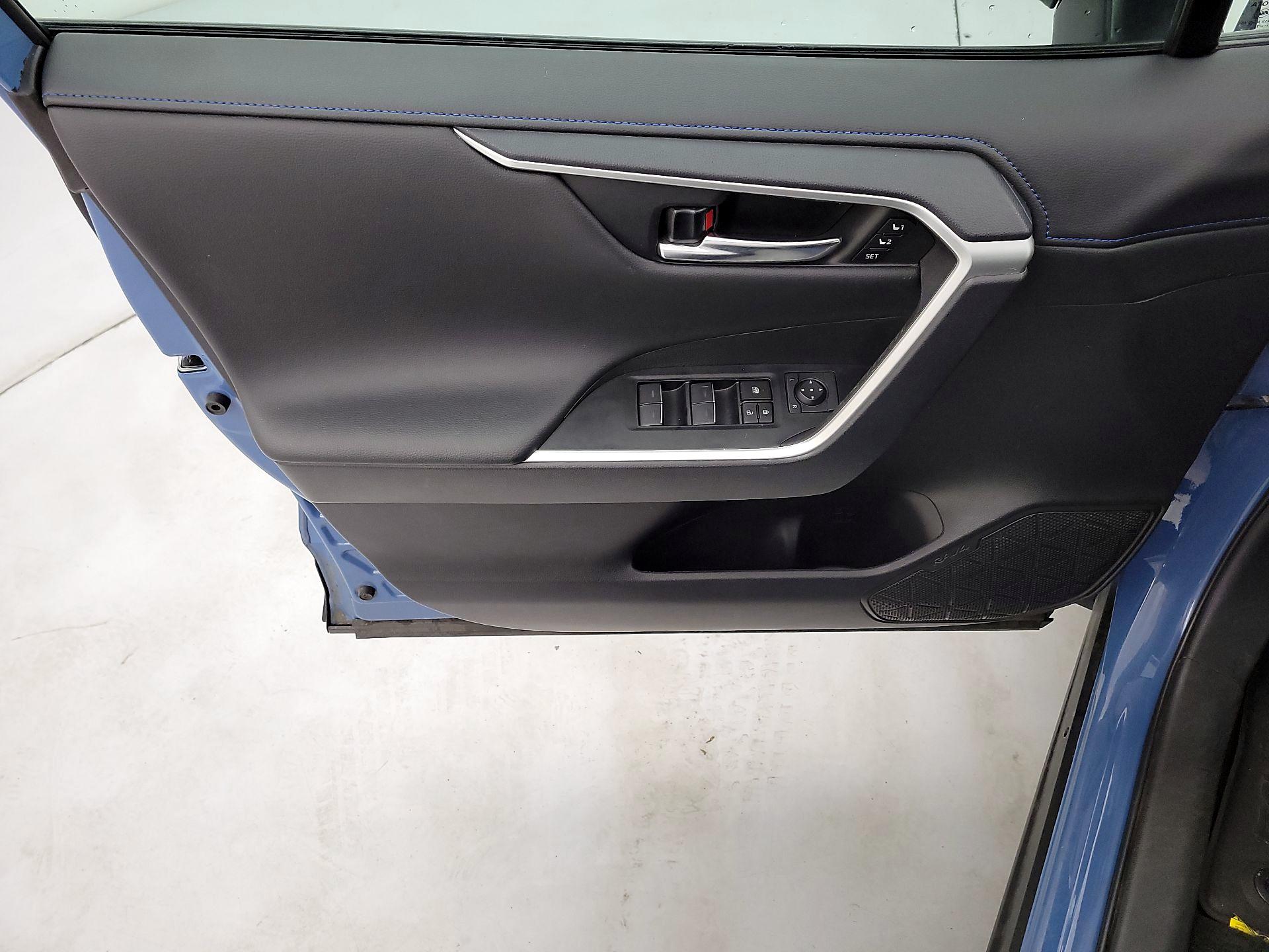 Thumbnail: 2024 Toyota RAV4 - 12