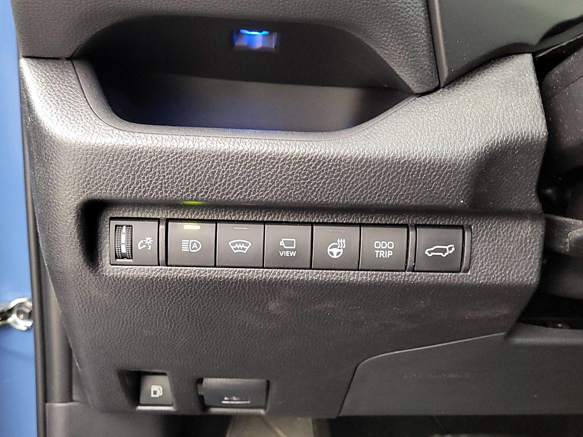 Thumbnail: 2024 Toyota RAV4 - 13