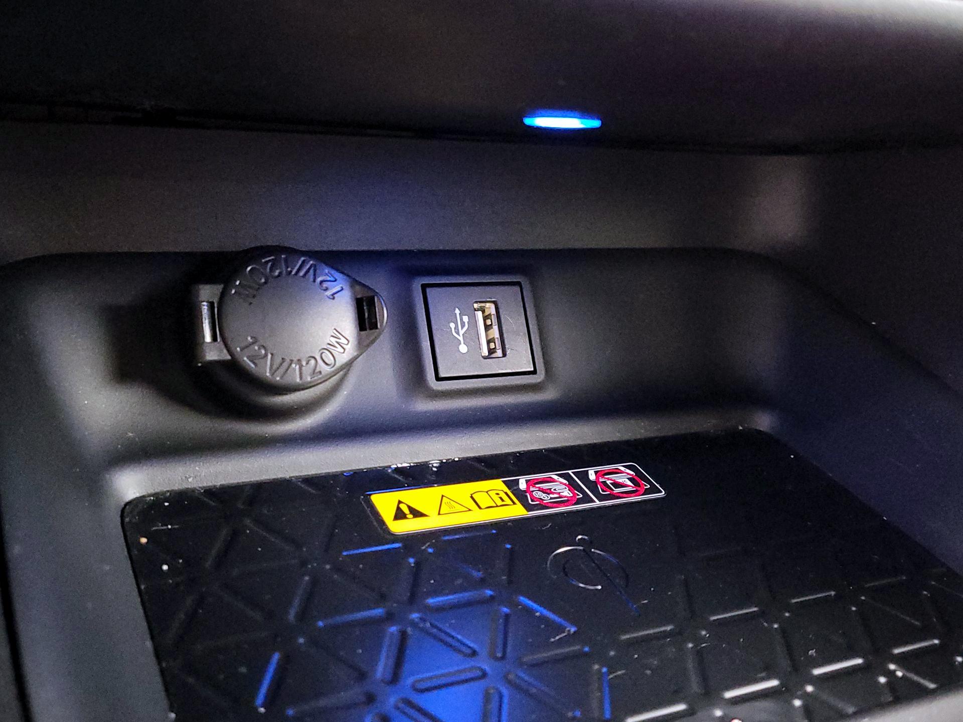 Thumbnail: 2024 Toyota RAV4 - 18