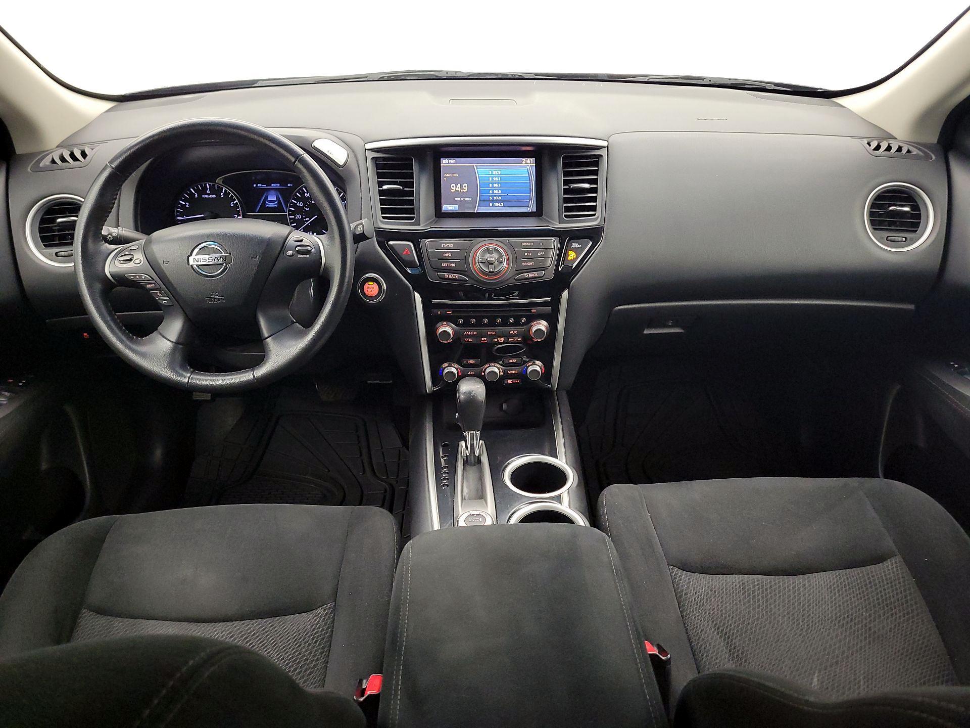 Thumbnail: 2014 Nissan Pathfinder - 9