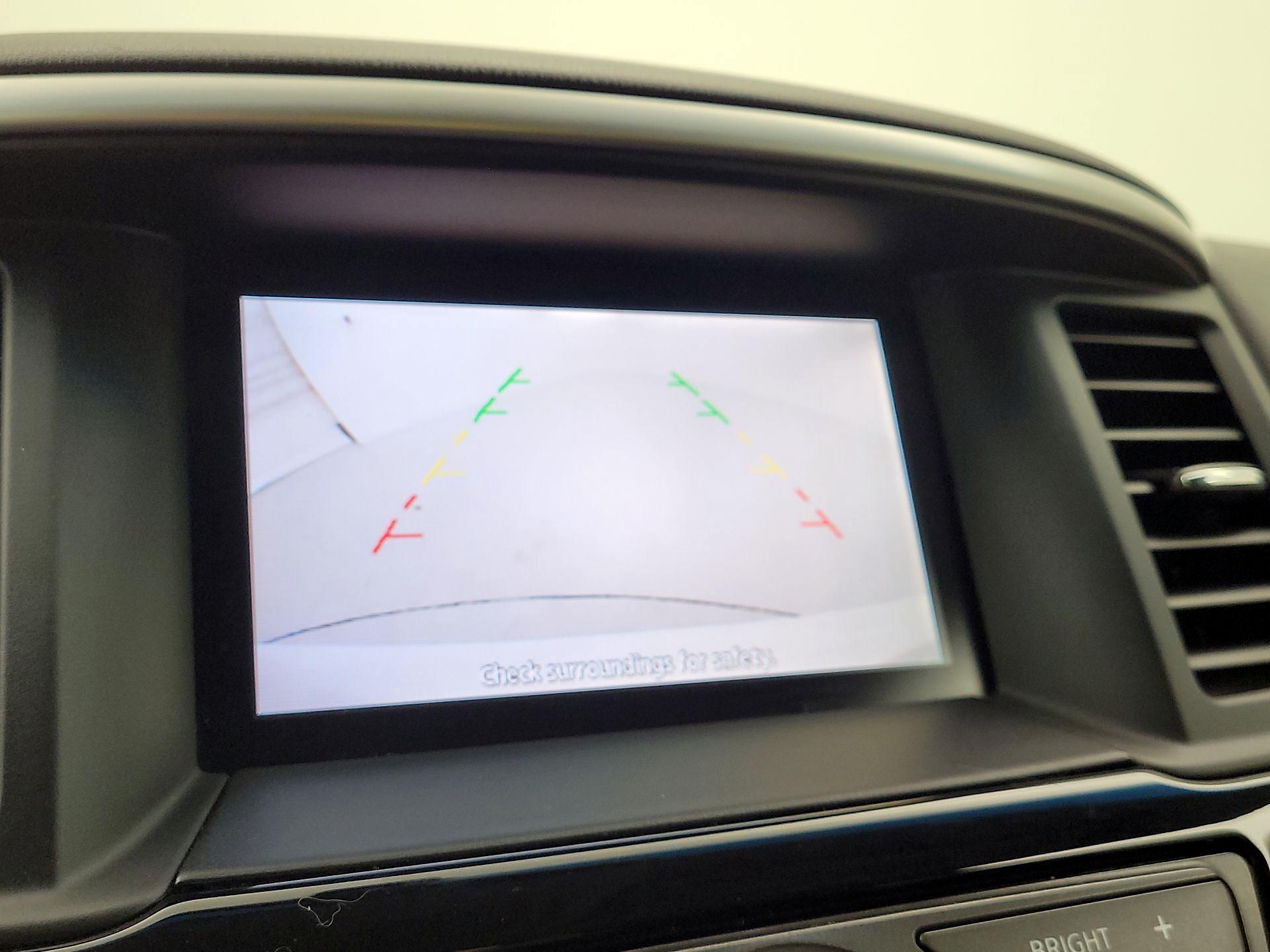 Thumbnail: 2015 Nissan Pathfinder - 14
