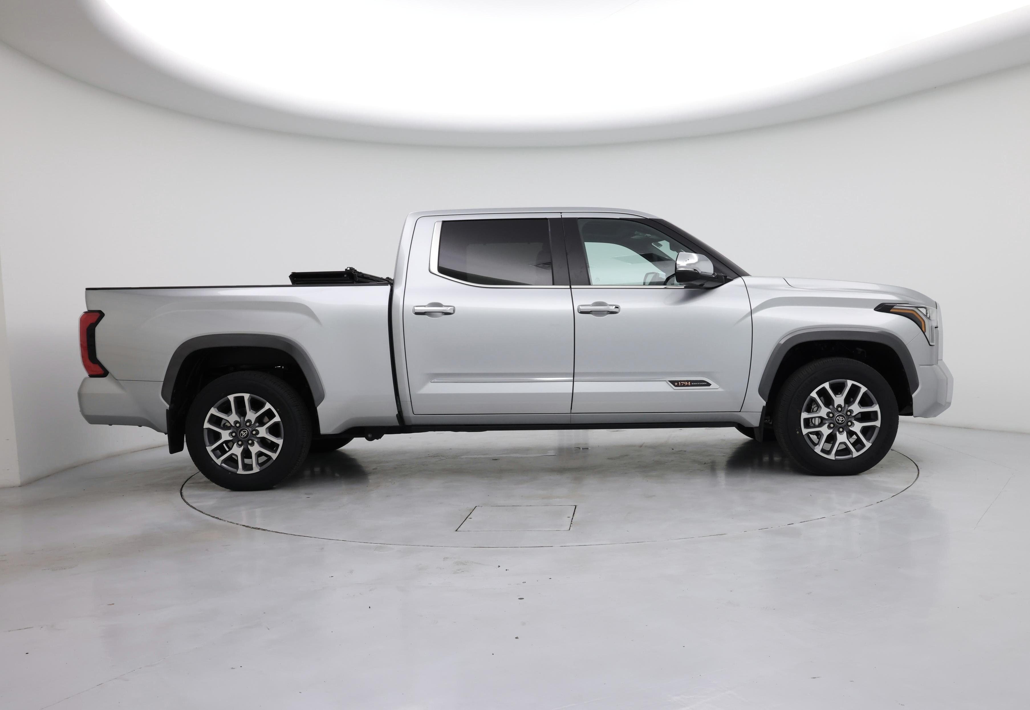 Thumbnail: 2025 Toyota Tundra - 7