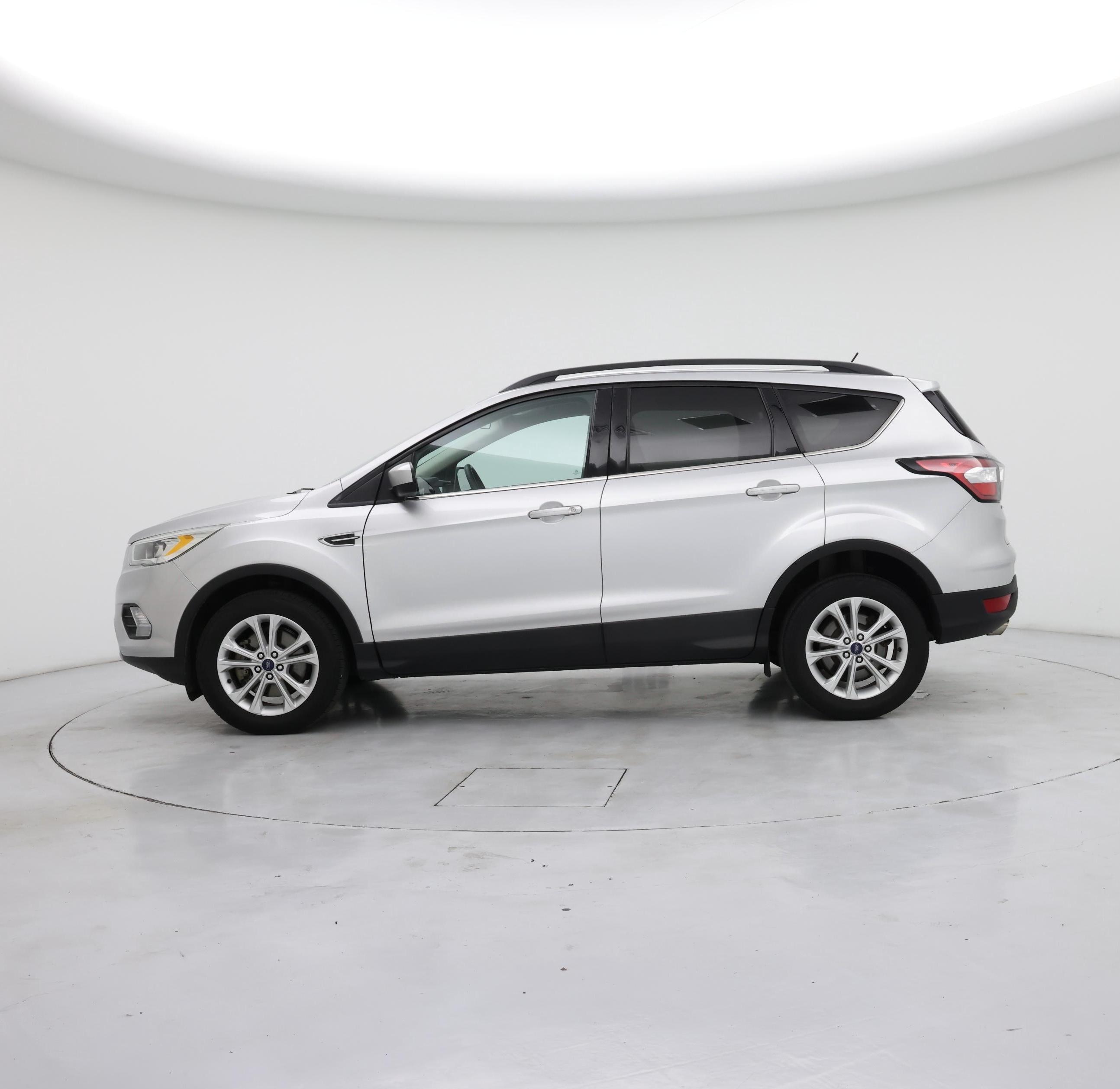 Thumbnail: 2018 Ford Escape - 3