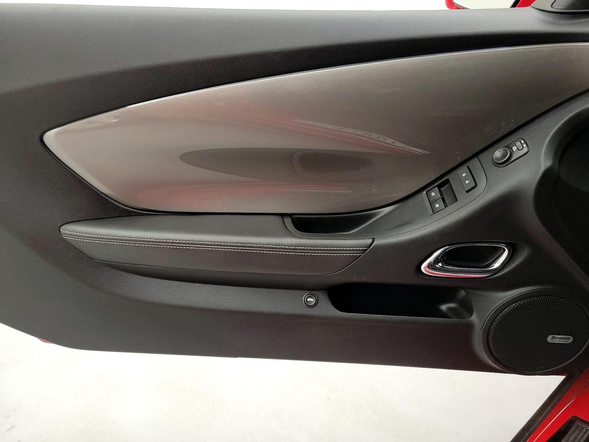 Thumbnail: 2015 Chevrolet Camaro - 12