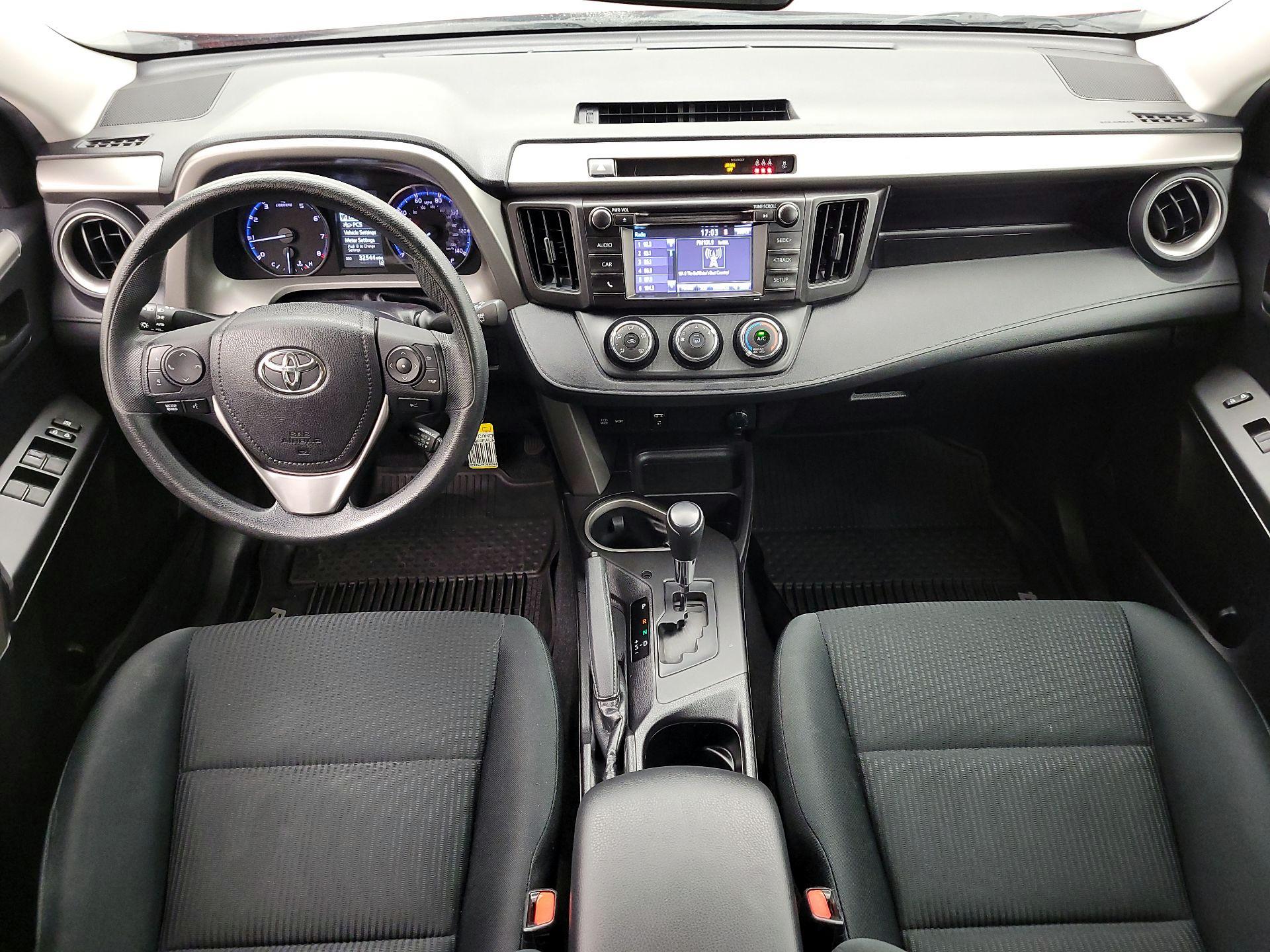 Thumbnail: 2018 Toyota RAV4 - 9