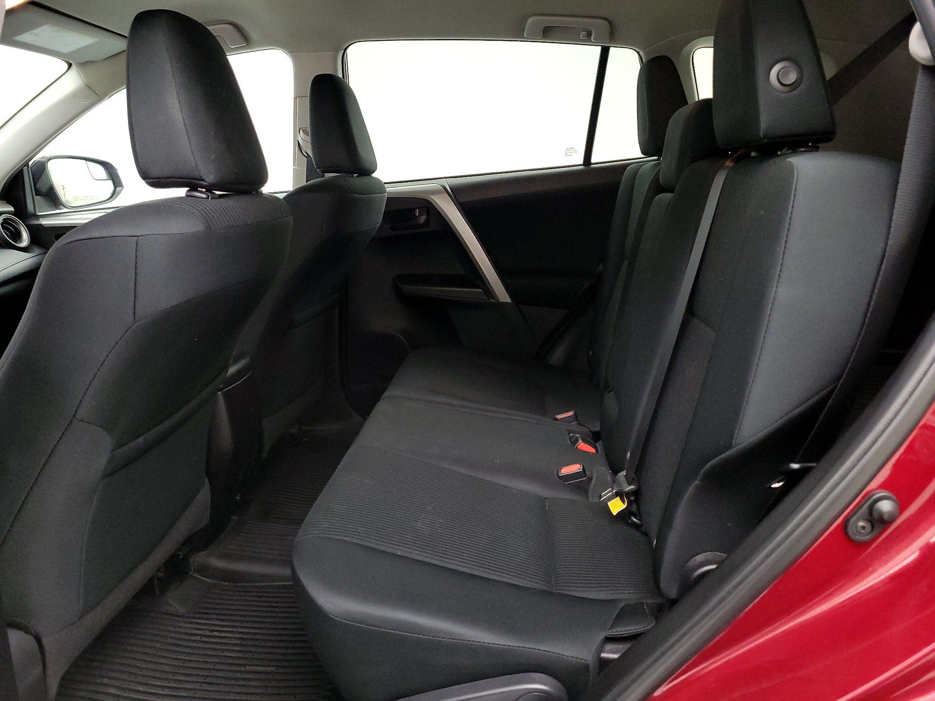 Thumbnail: 2018 Toyota RAV4 - 19