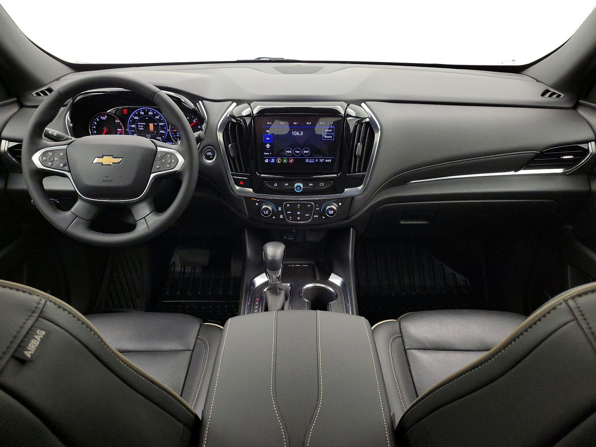 Thumbnail: 2023 Chevrolet Traverse - 9