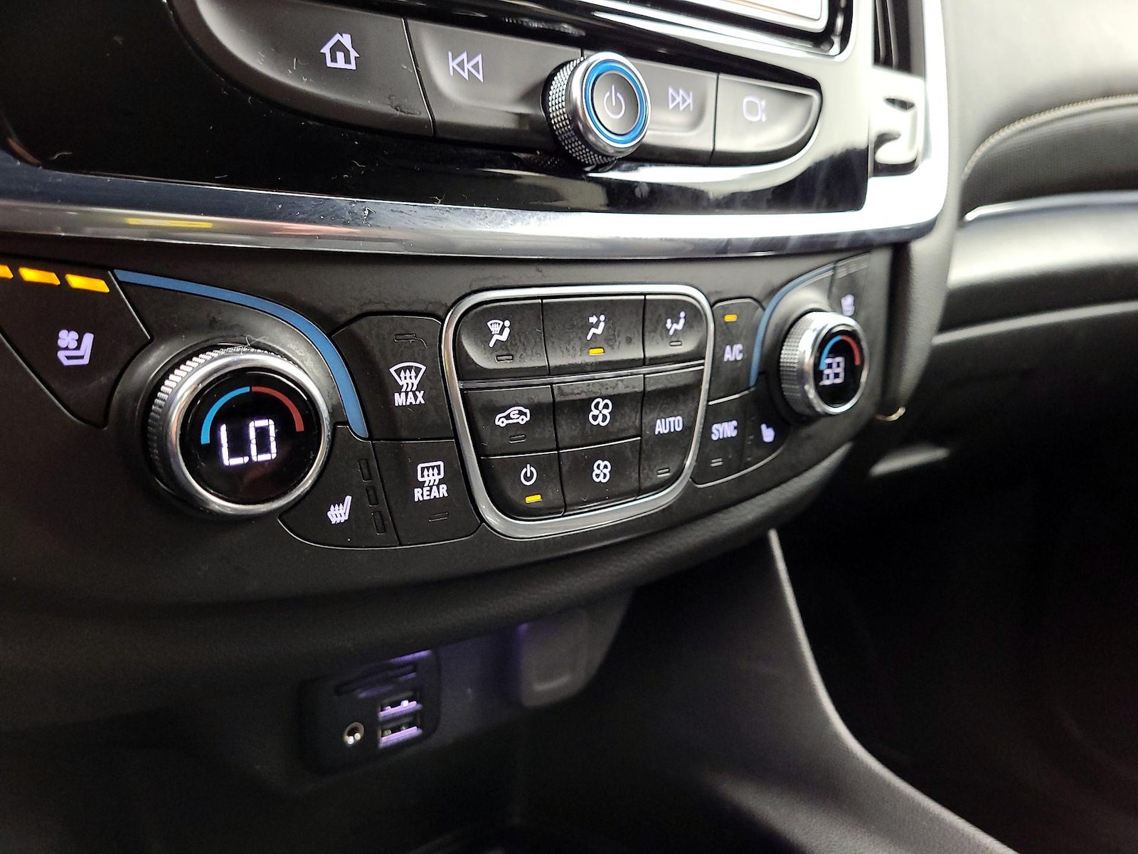 2023 Chevrolet Traverse Premier - Photo 18