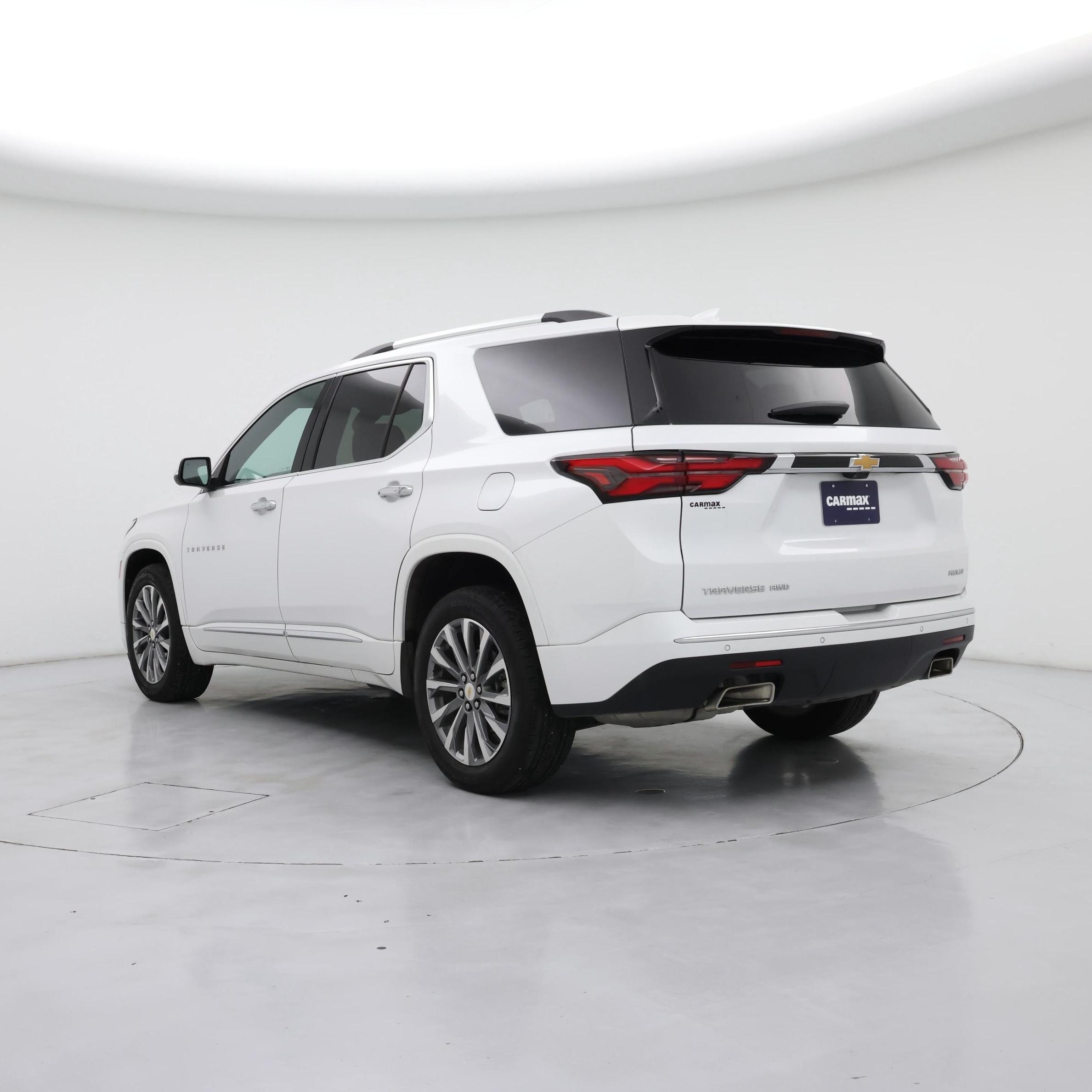 Thumbnail: 2023 Chevrolet Traverse - 2