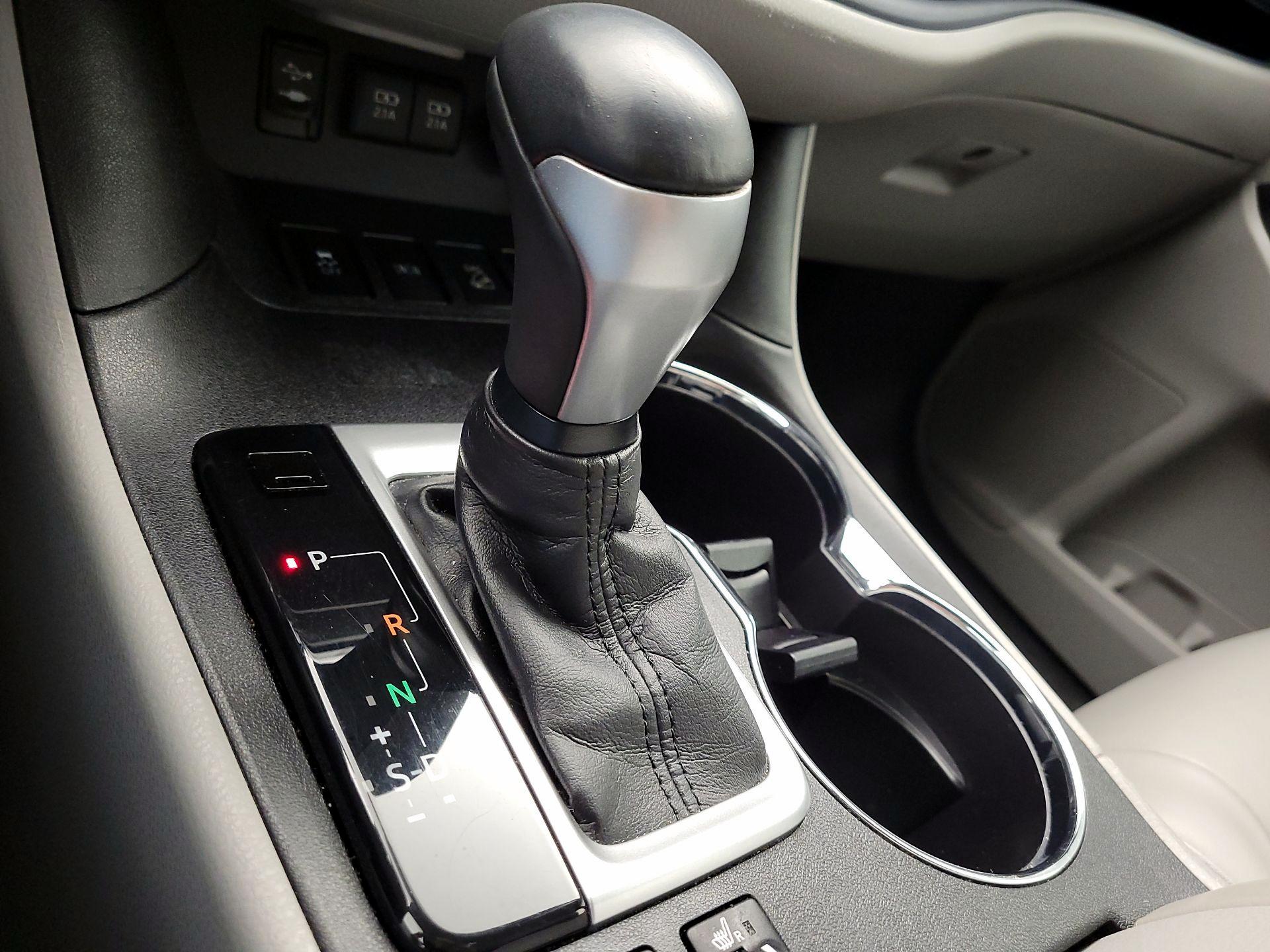 Thumbnail: 2018 Toyota Highlander - 17