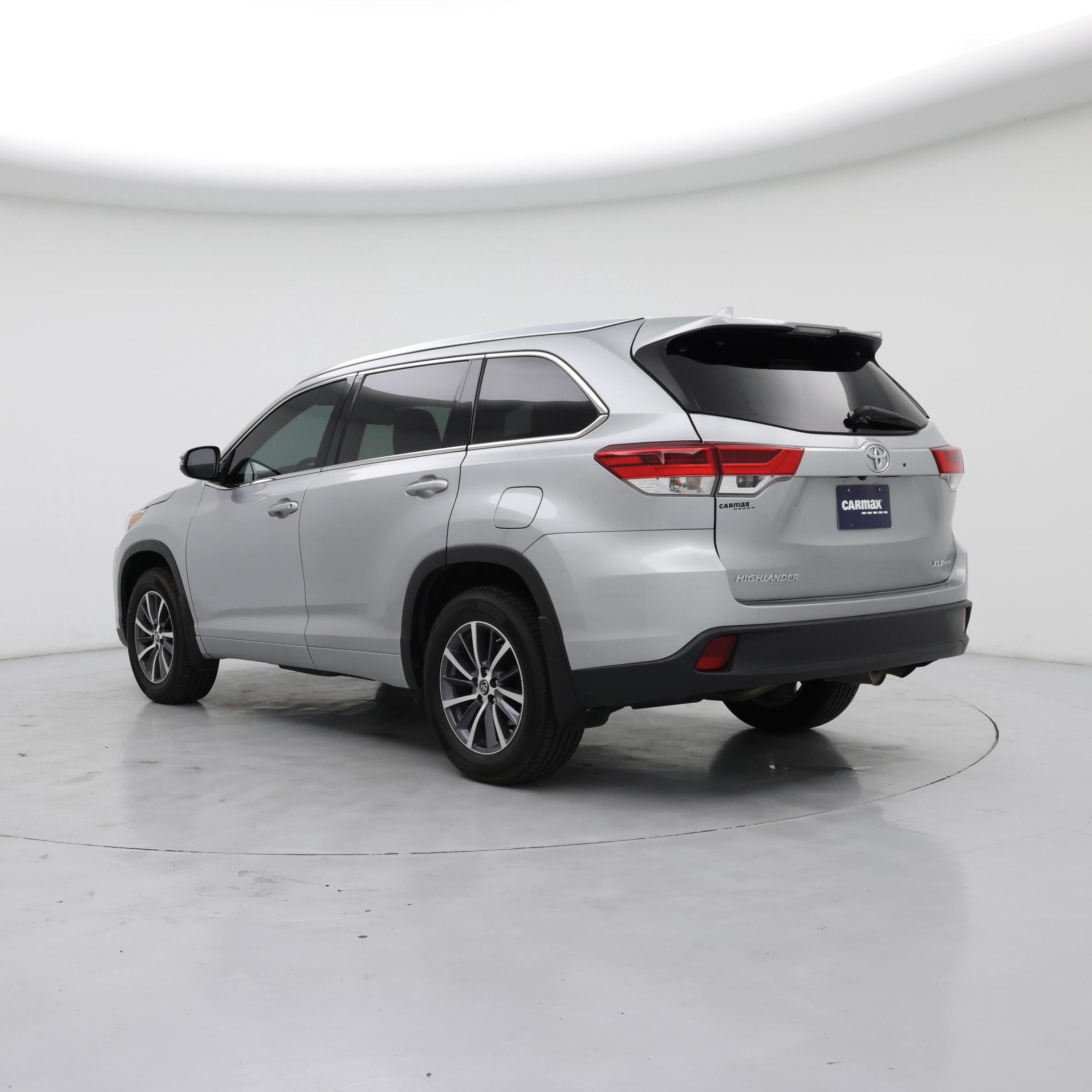 Thumbnail: 2018 Toyota Highlander - 2