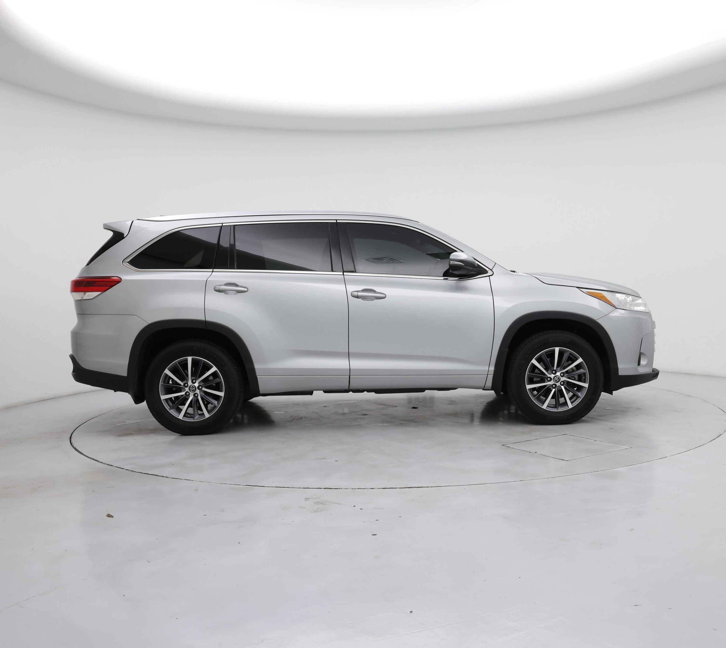Thumbnail: 2018 Toyota Highlander - 7
