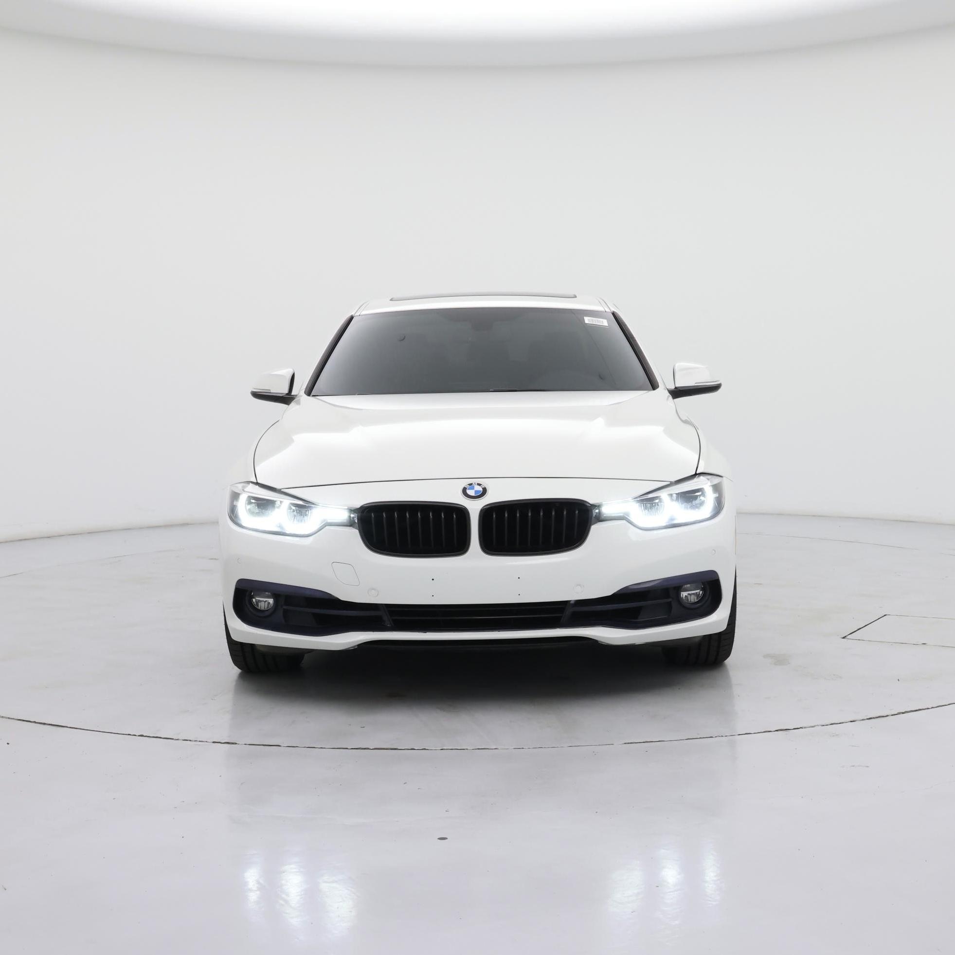 Thumbnail: 2018 BMW 3 Series - 5