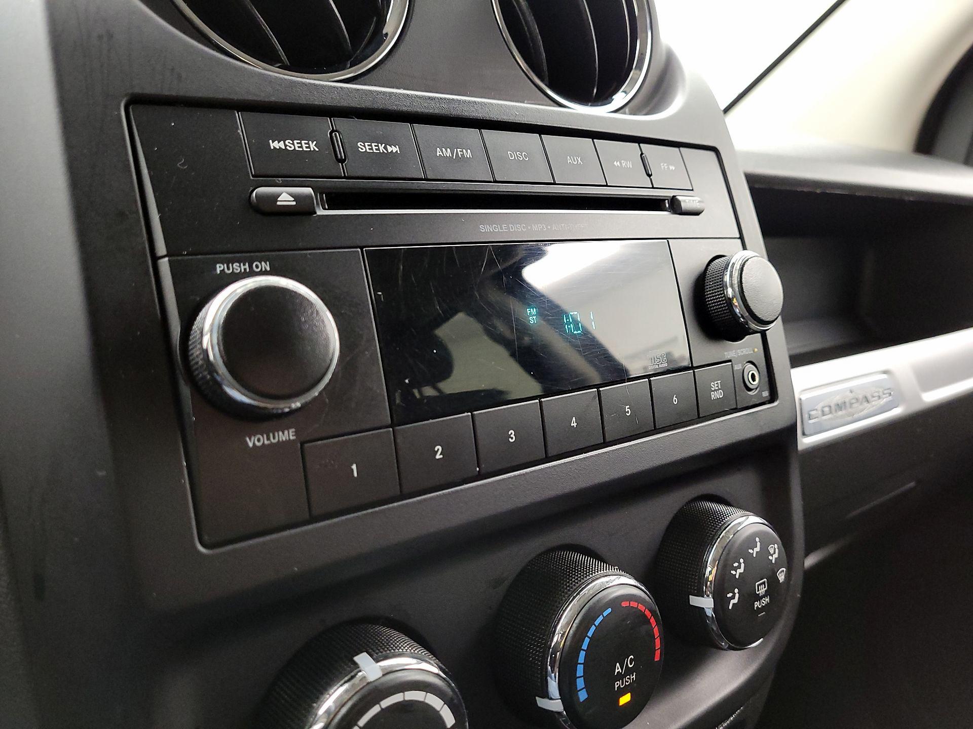 Thumbnail: 2014 Jeep Compass - 13