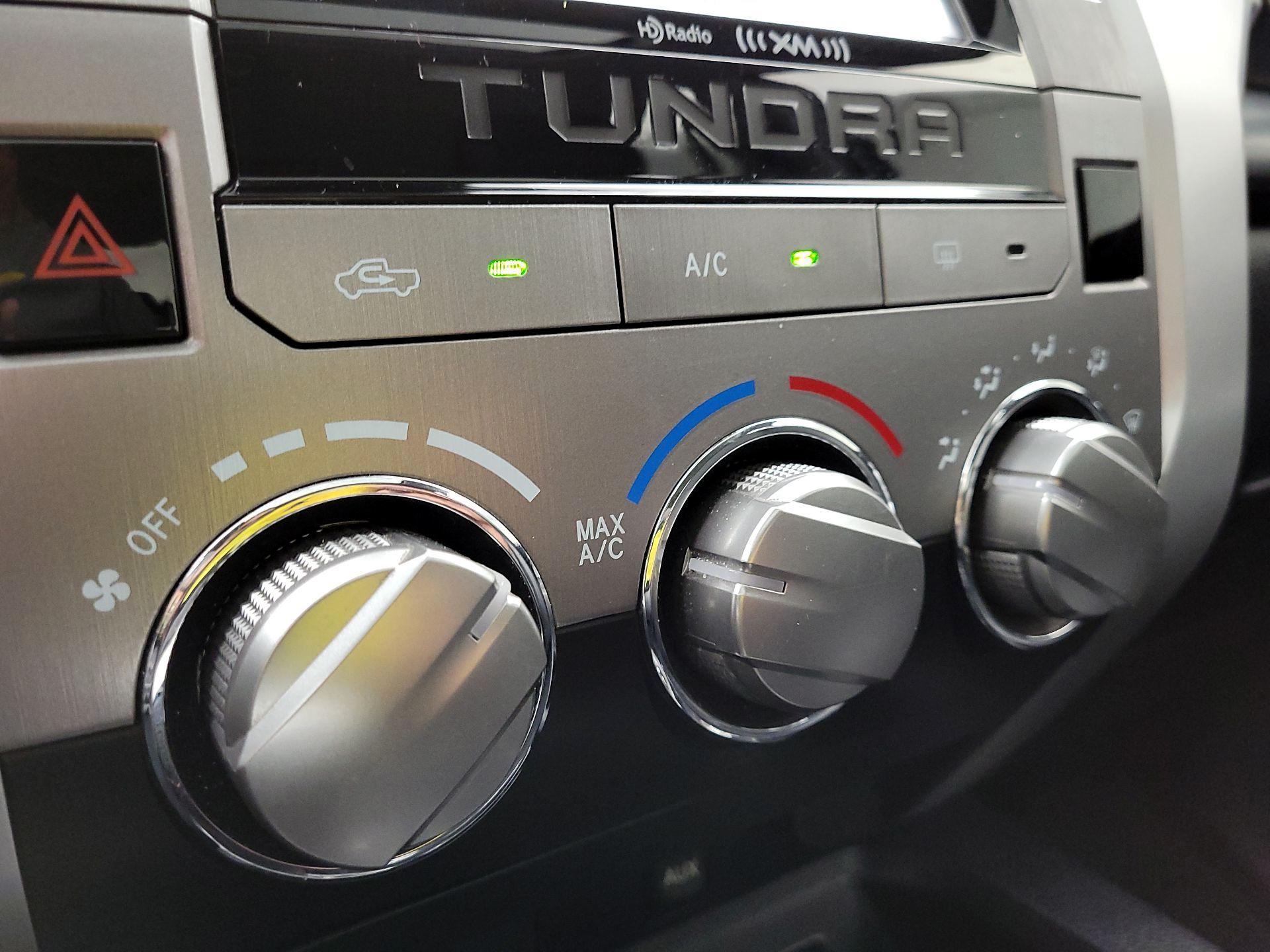 Thumbnail: 2019 Toyota Tundra - 17