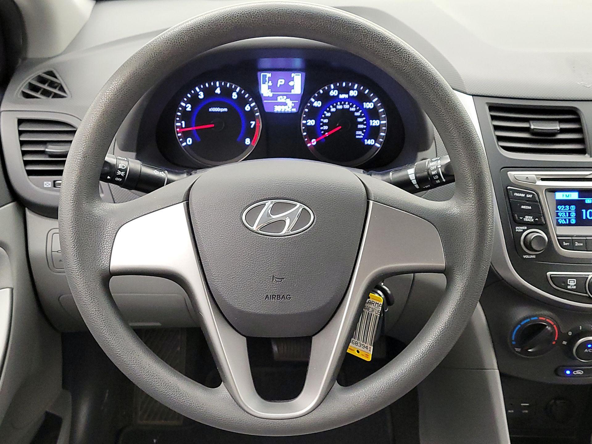 Thumbnail: 2015 Hyundai Accent - 10