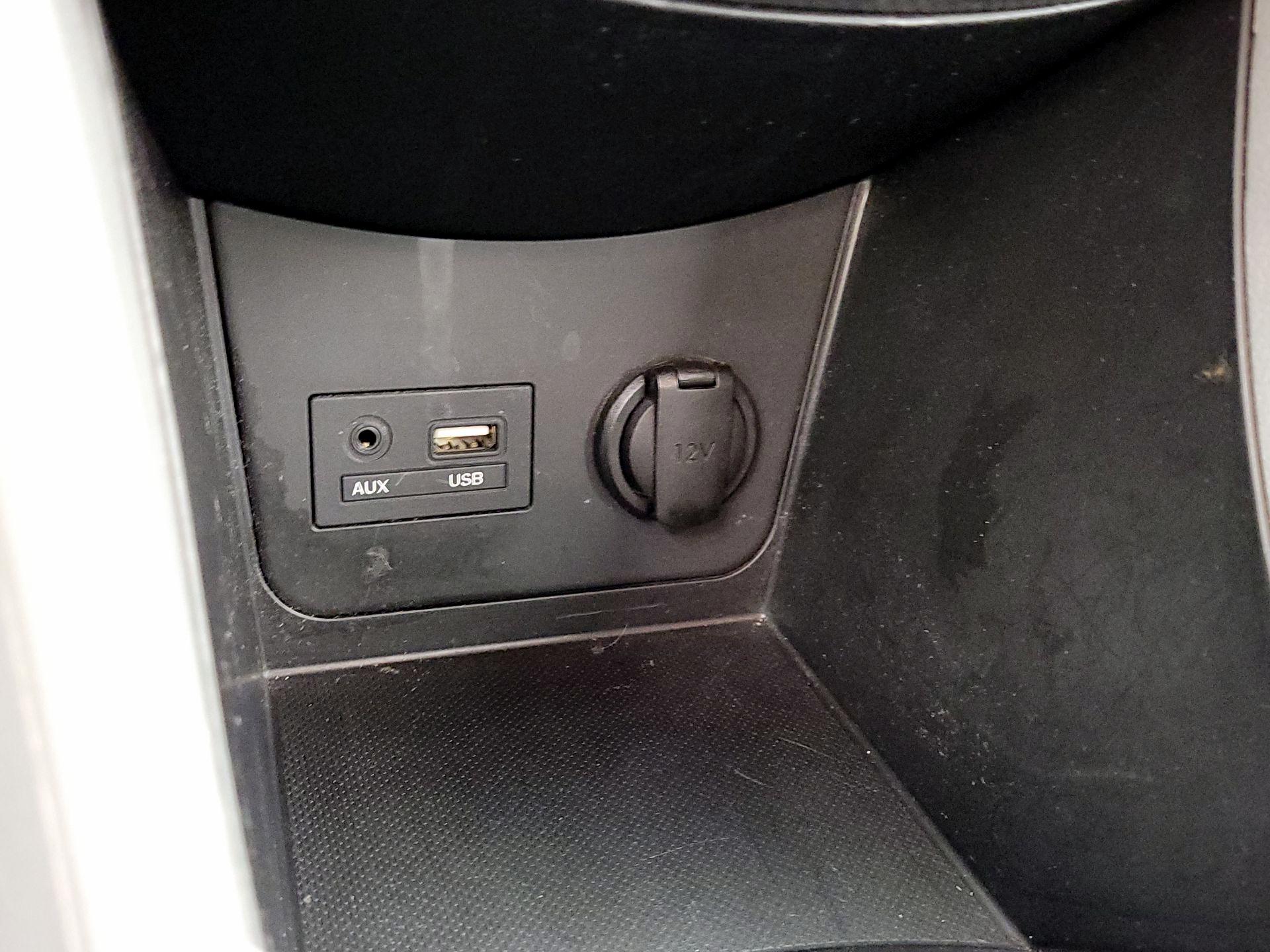 Thumbnail: 2015 Hyundai Accent - 17