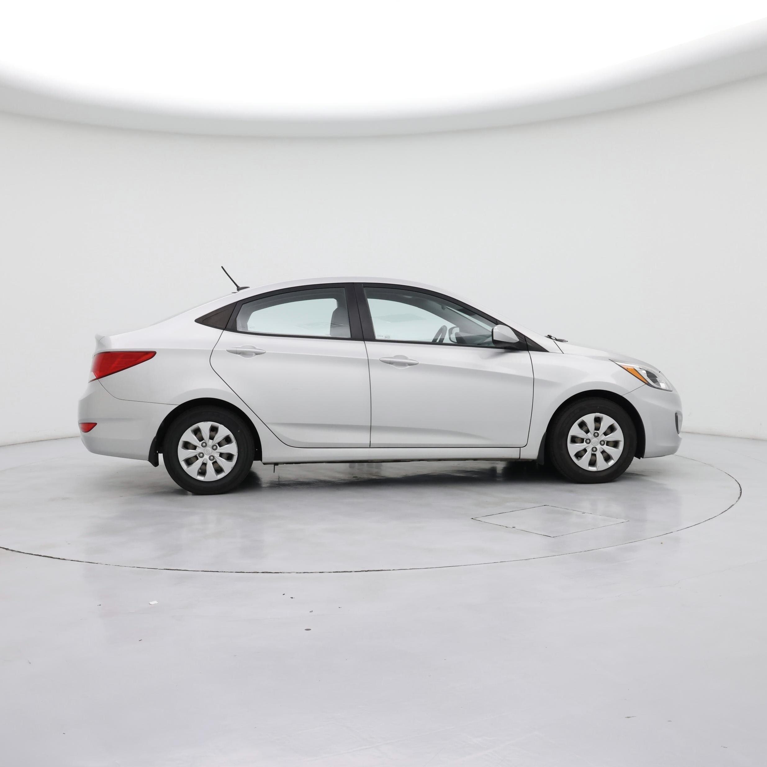 Thumbnail: 2015 Hyundai Accent - 7