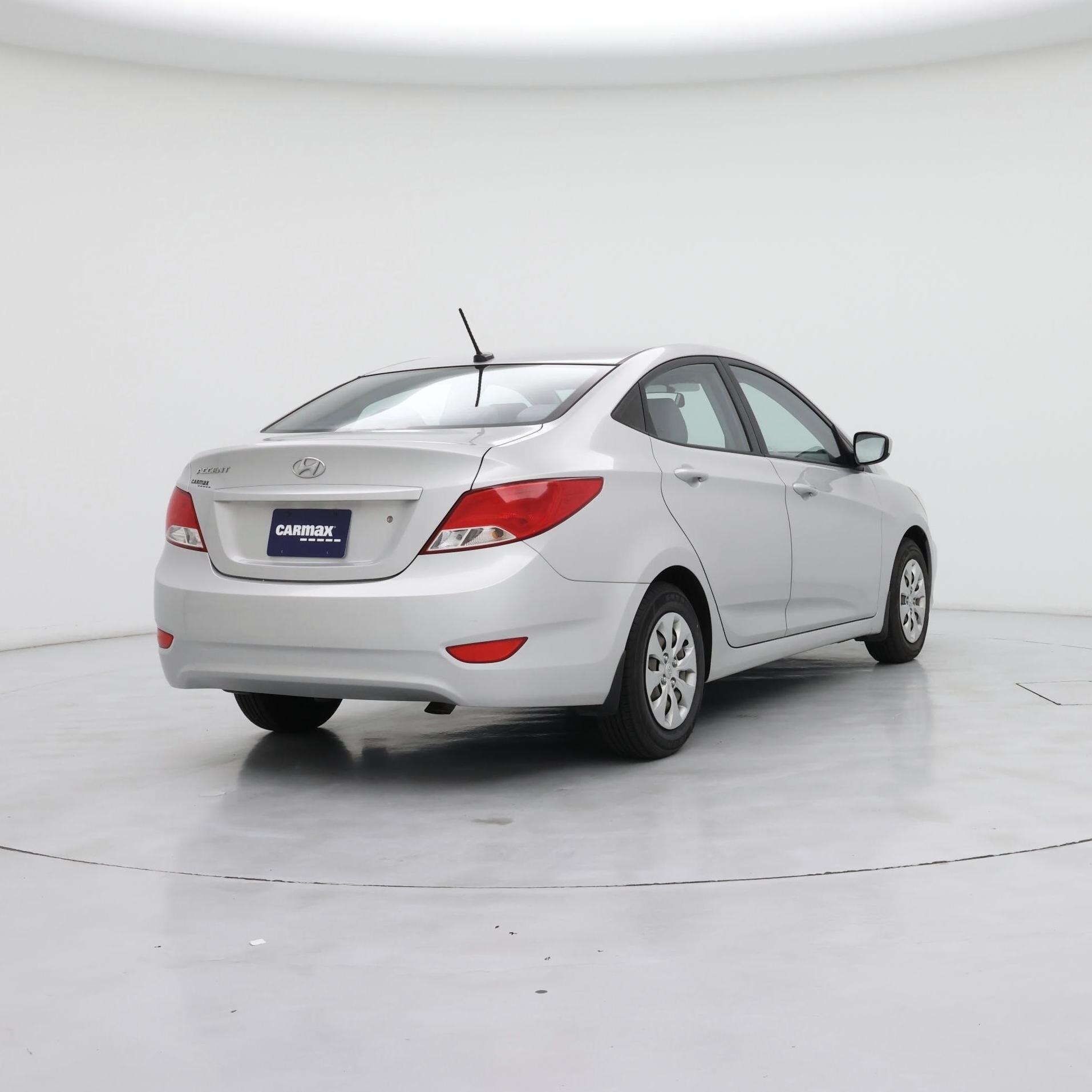 Thumbnail: 2015 Hyundai Accent - 8