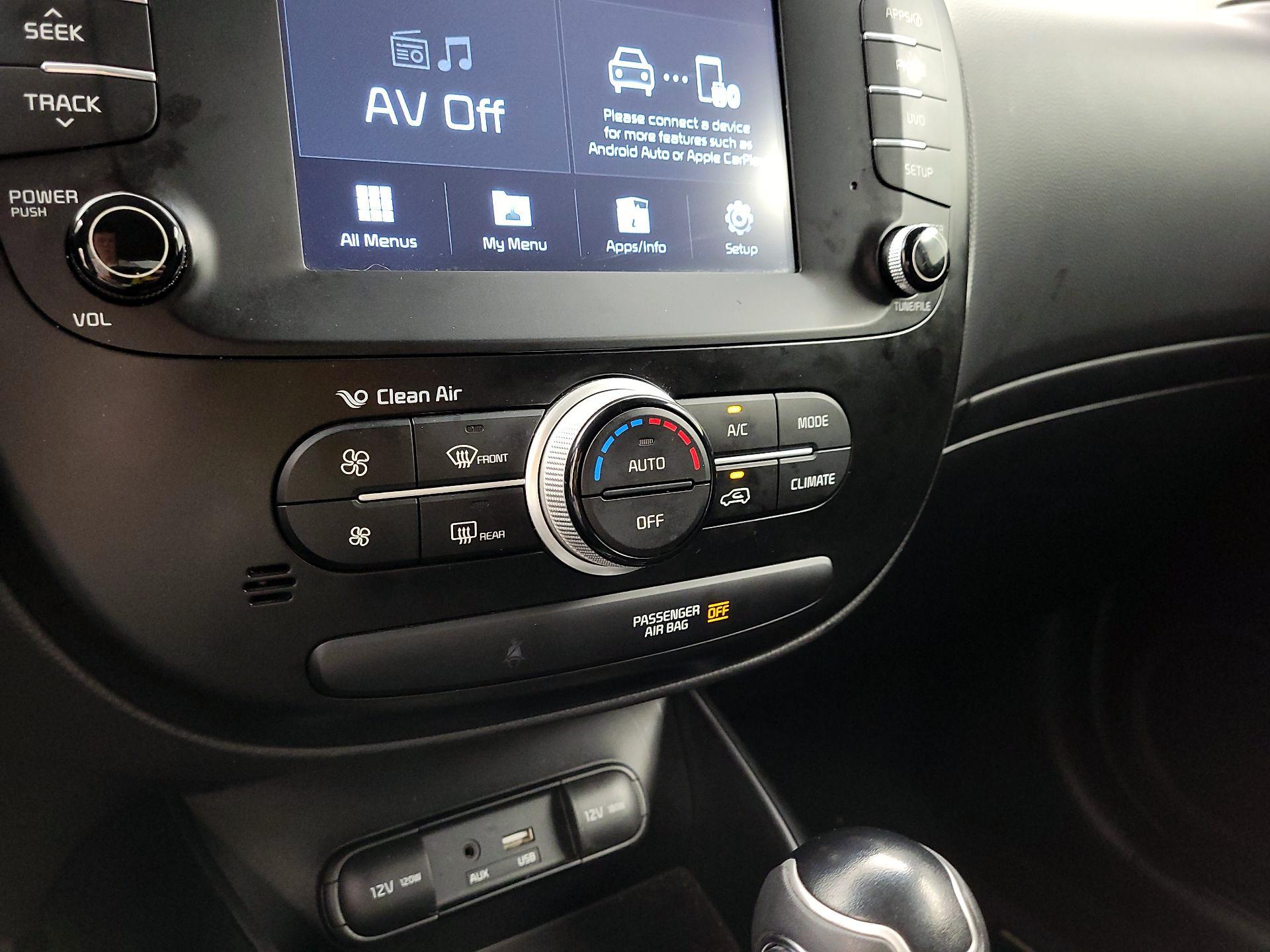 Thumbnail: 2018 Kia Soul - 16