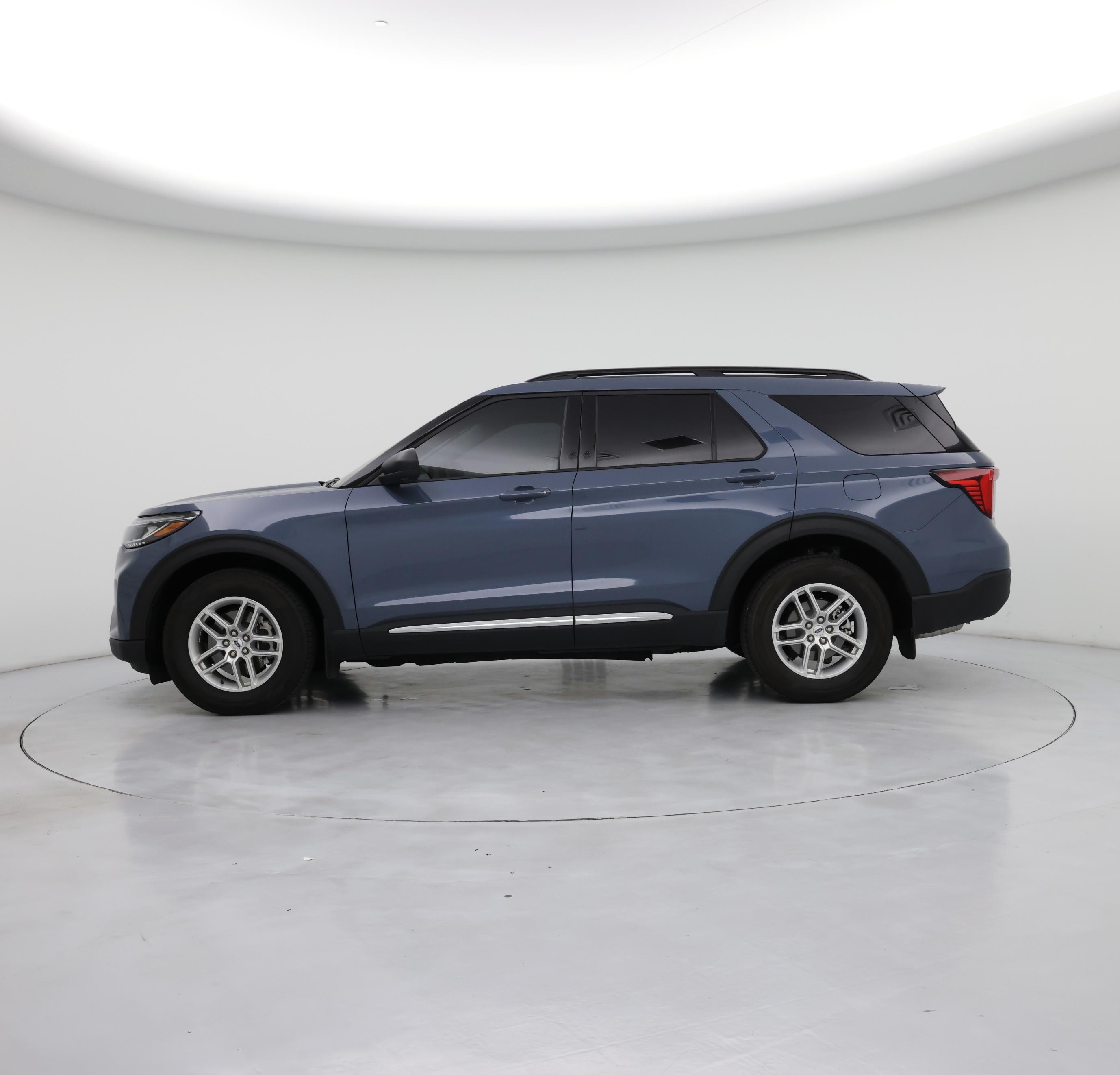 Thumbnail: 2025 Ford Explorer - 3