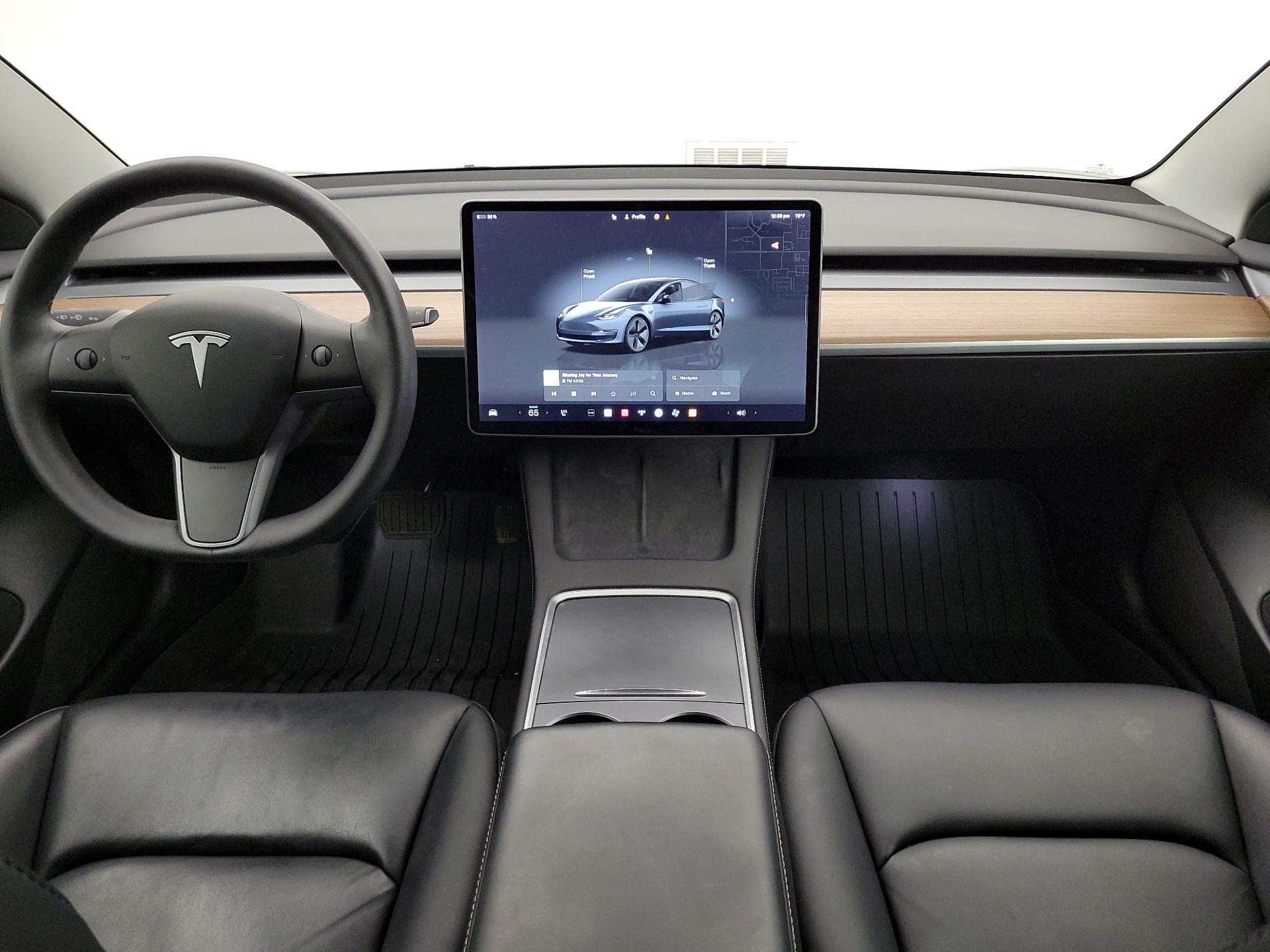 Thumbnail: 2022 Tesla Model 3 - 9