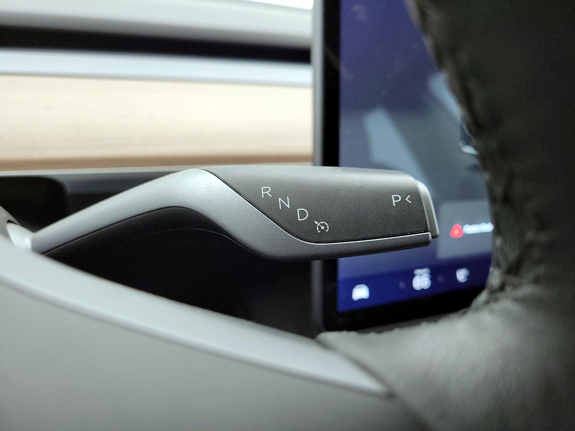 Thumbnail: 2022 Tesla Model 3 - 17
