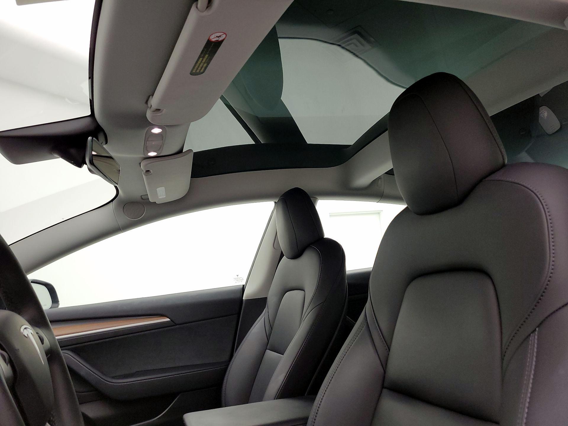 Thumbnail: 2022 Tesla Model 3 - 19