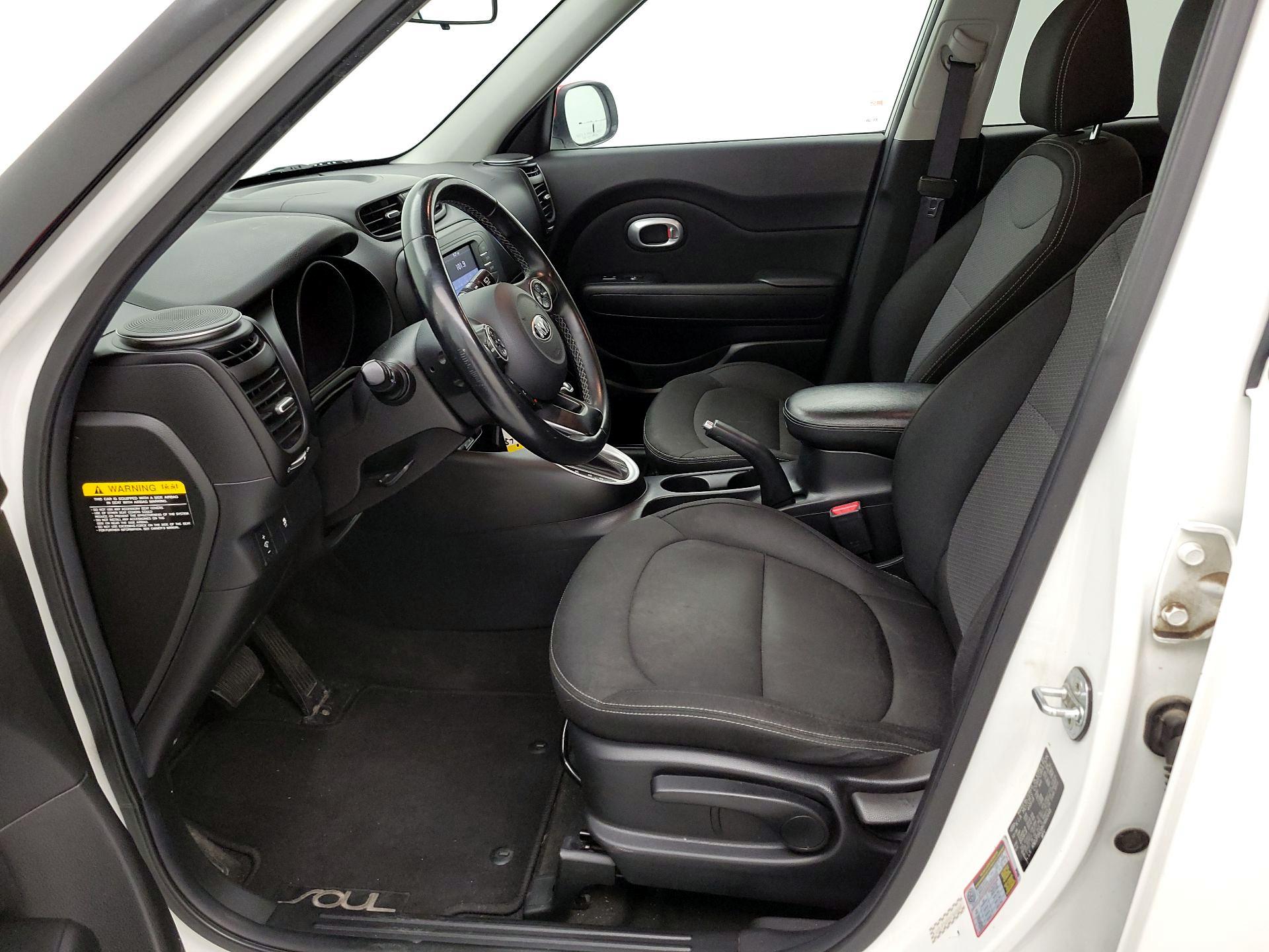 Thumbnail: 2017 Kia Soul - 11