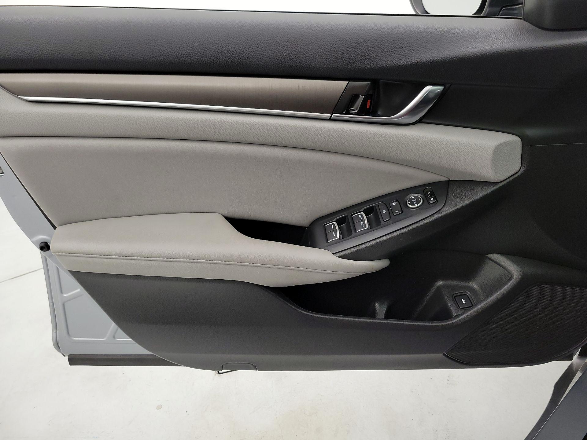 Thumbnail: 2020 Honda Accord - 12
