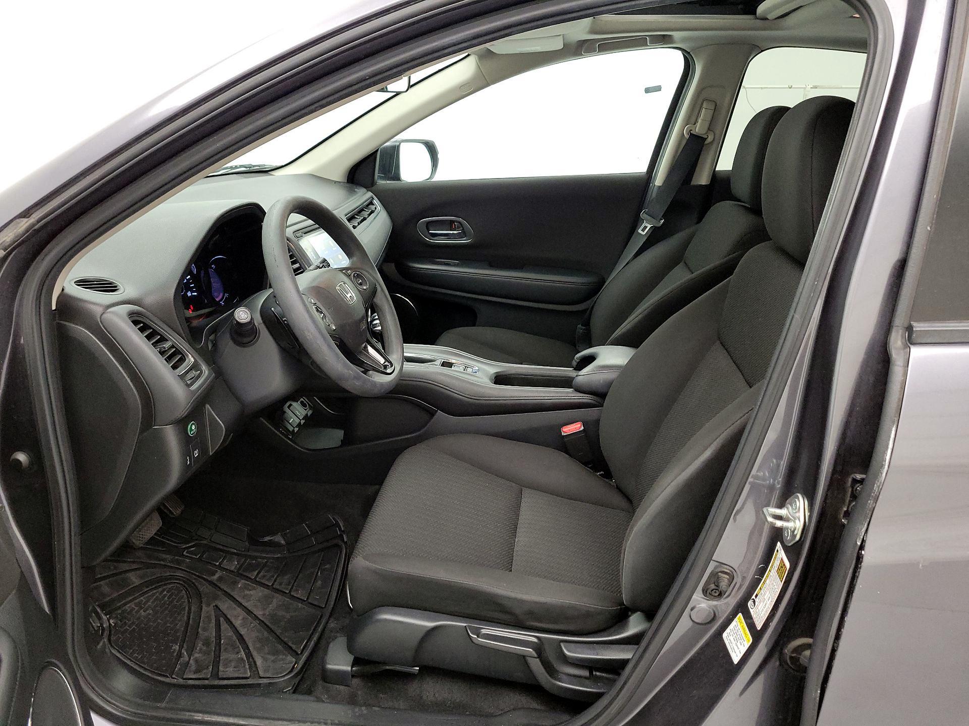 Thumbnail: 2016 Honda HR-V - 11