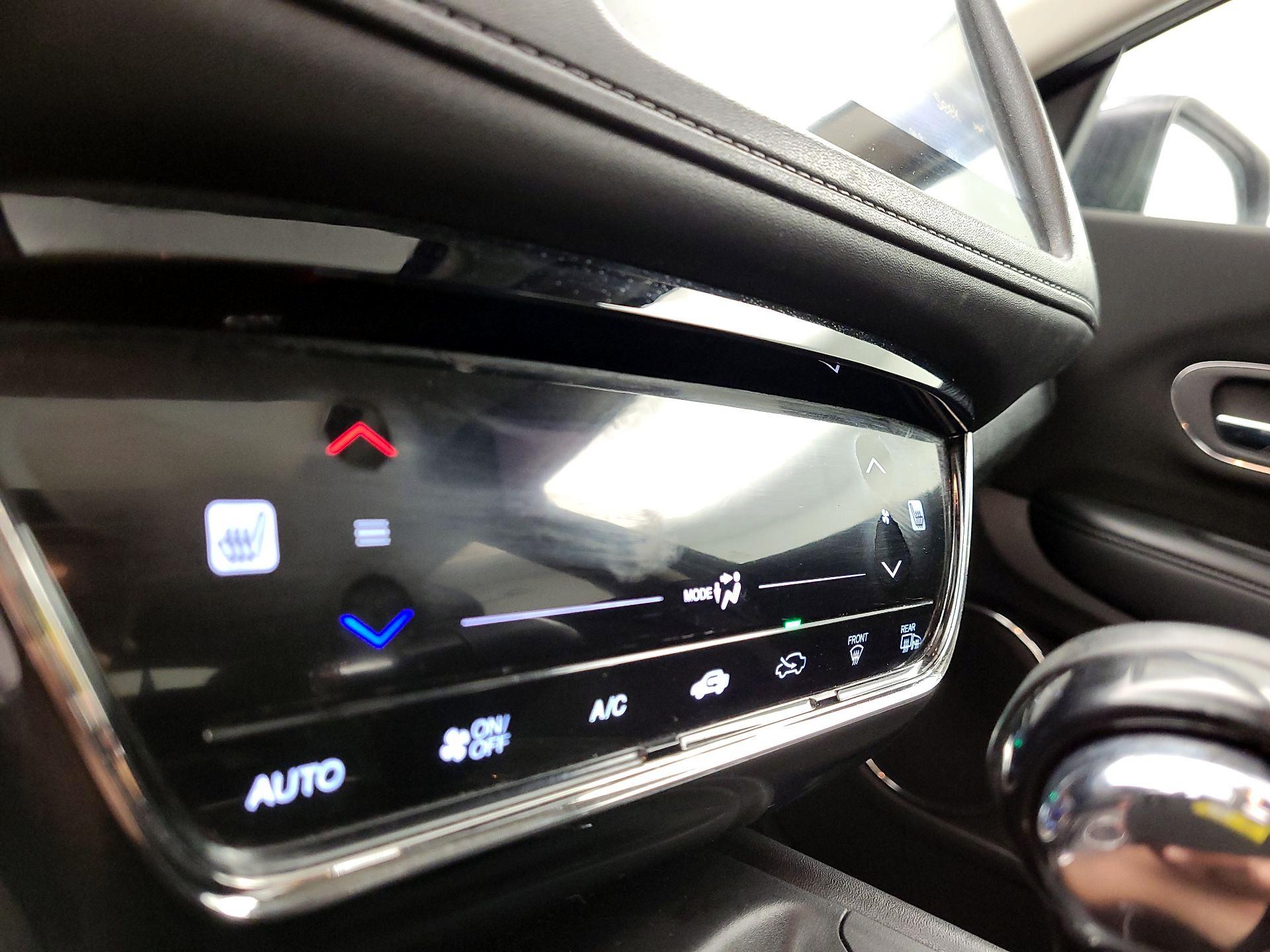 Thumbnail: 2016 Honda HR-V - 16