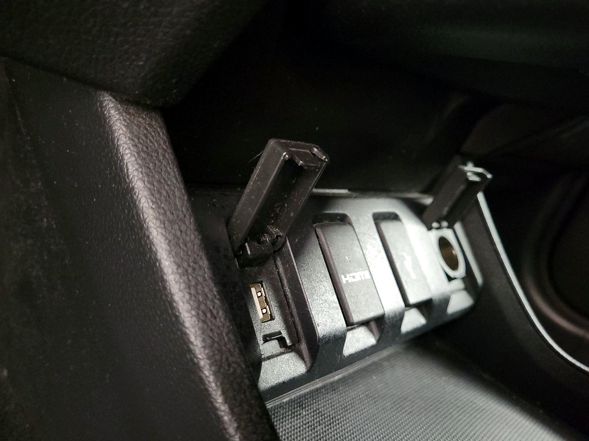 Thumbnail: 2016 Honda HR-V - 18