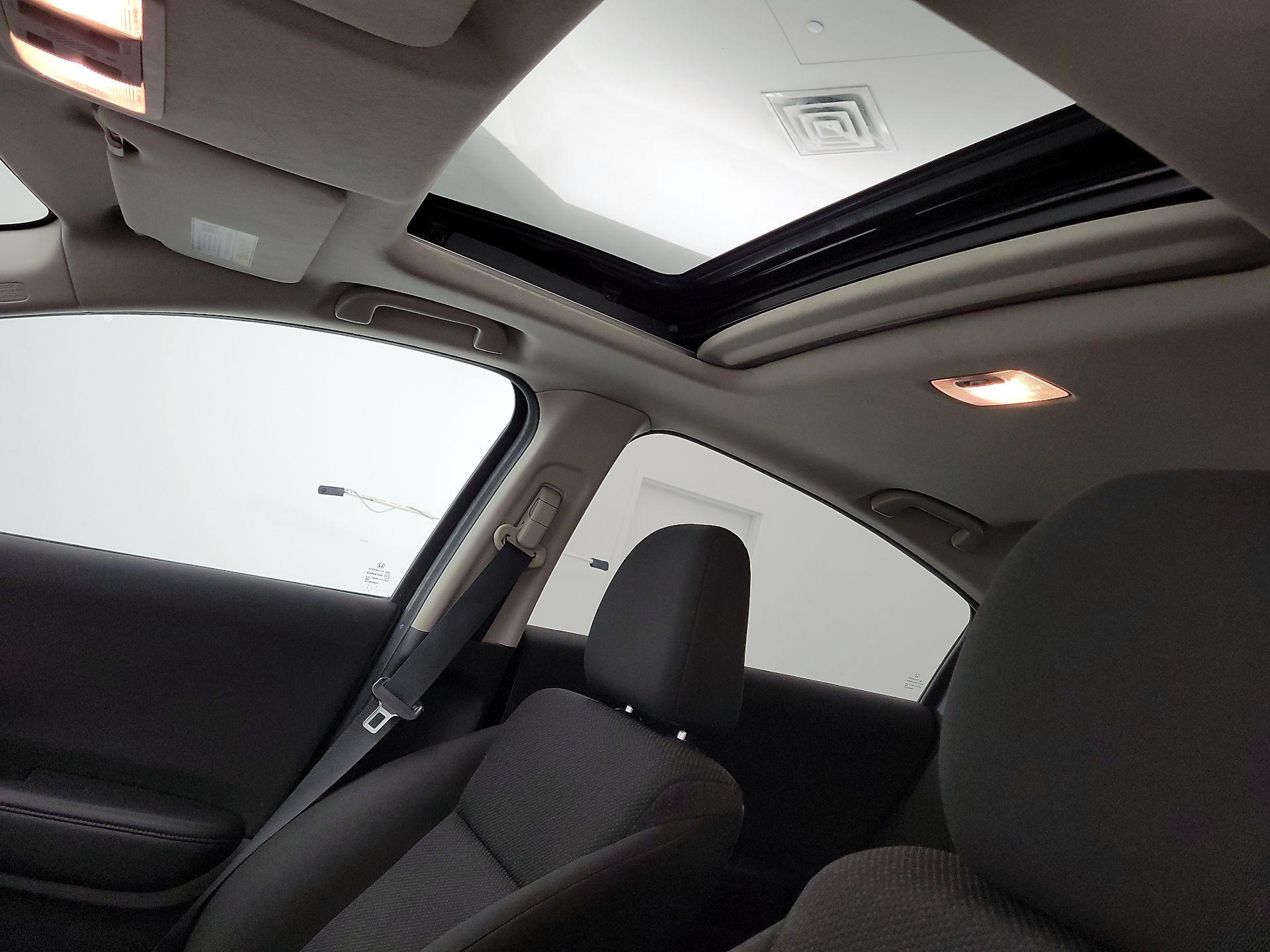 Thumbnail: 2016 Honda HR-V - 19