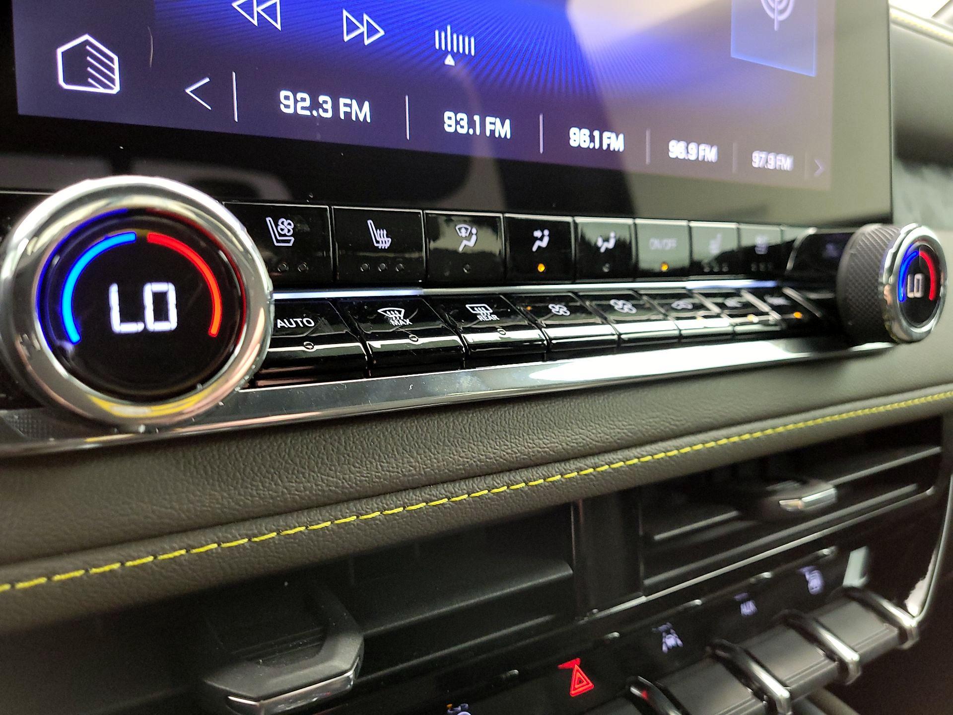 Thumbnail: 2025 Chevrolet Colorado - 16