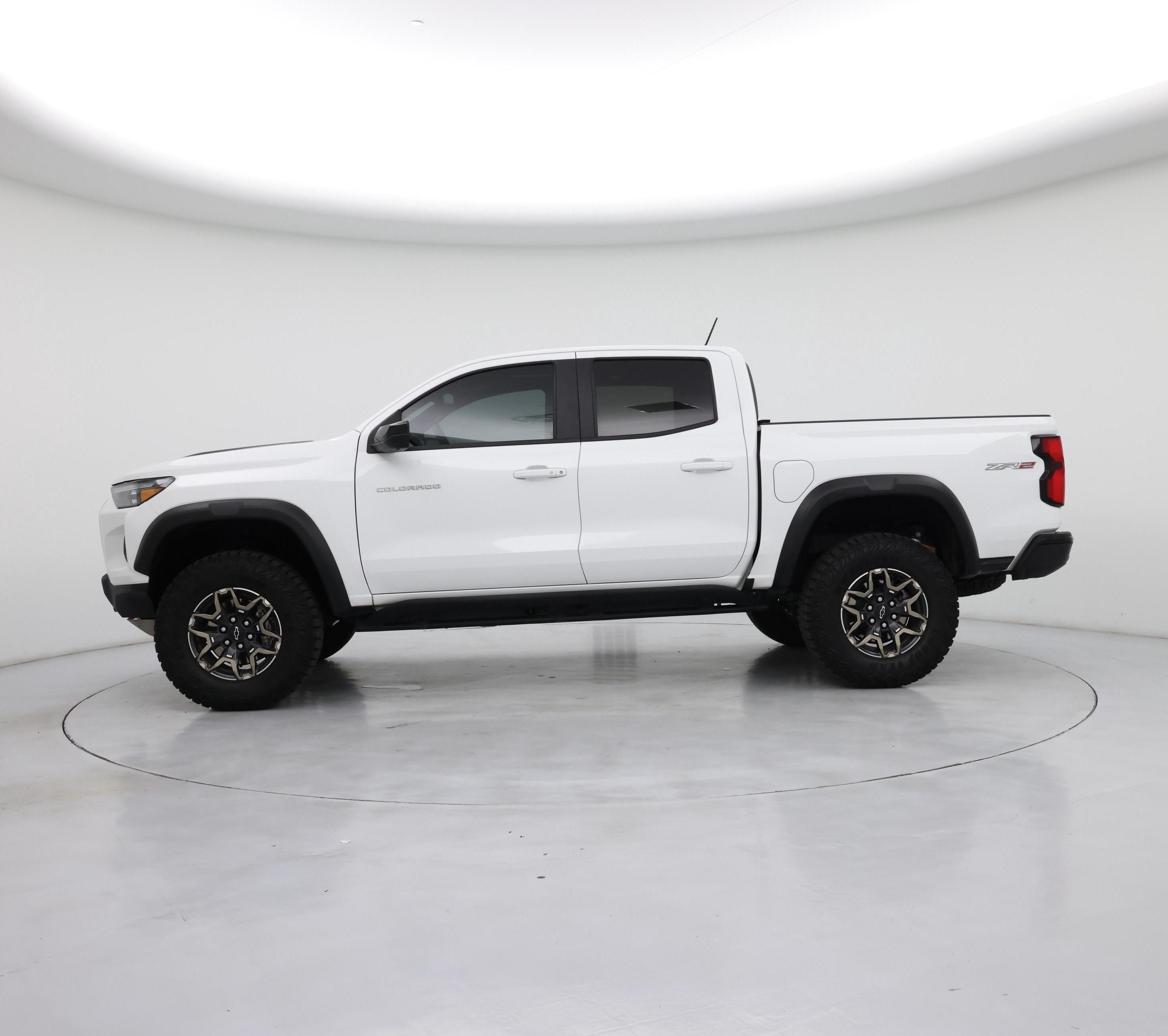 Thumbnail: 2025 Chevrolet Colorado - 3