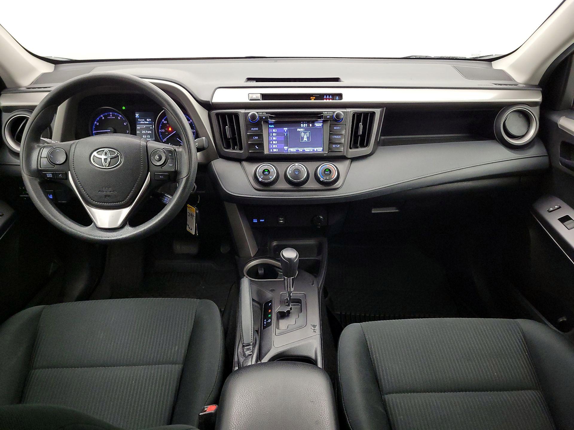 Thumbnail: 2018 Toyota RAV4 - 9