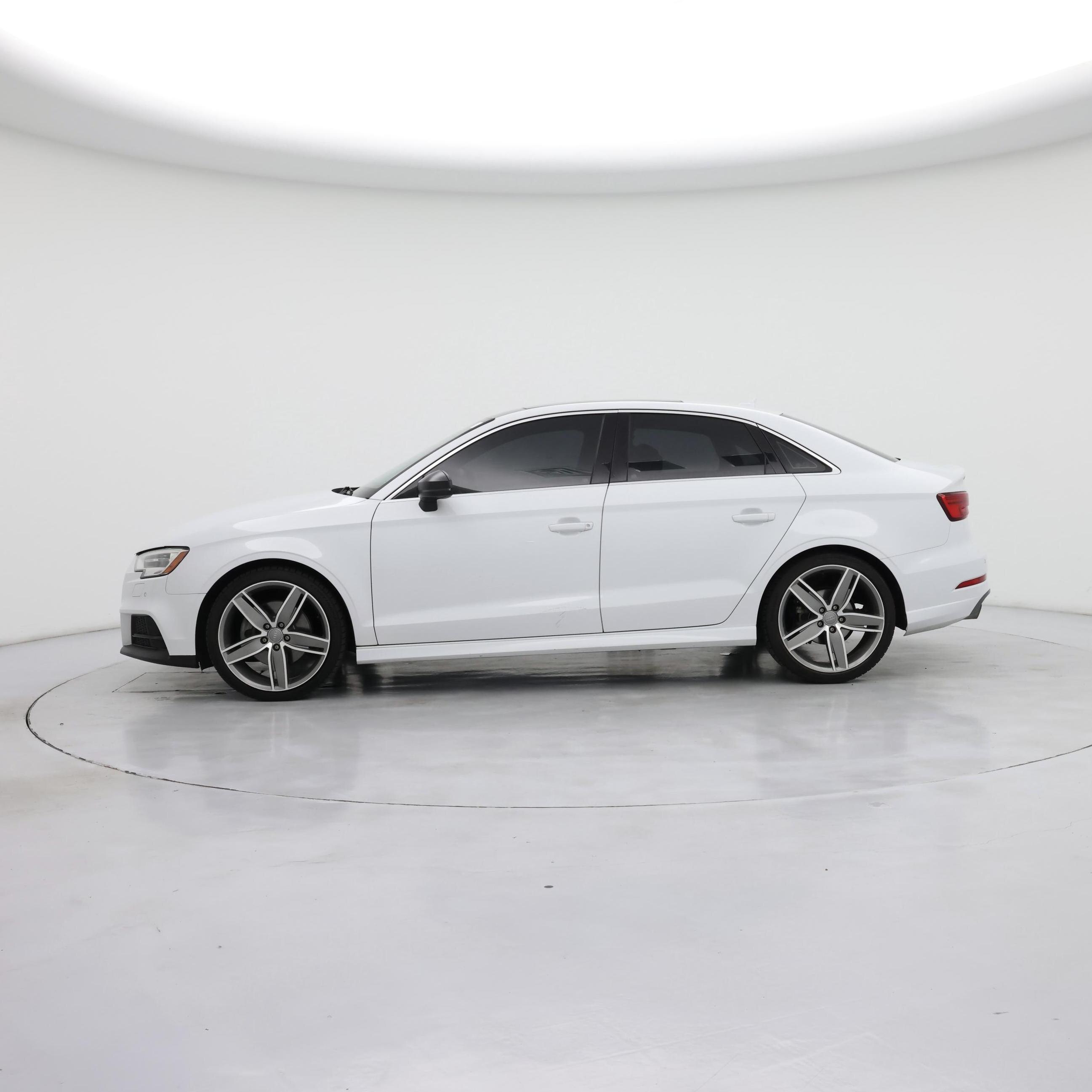 Thumbnail: 2018 Audi A3 - 3