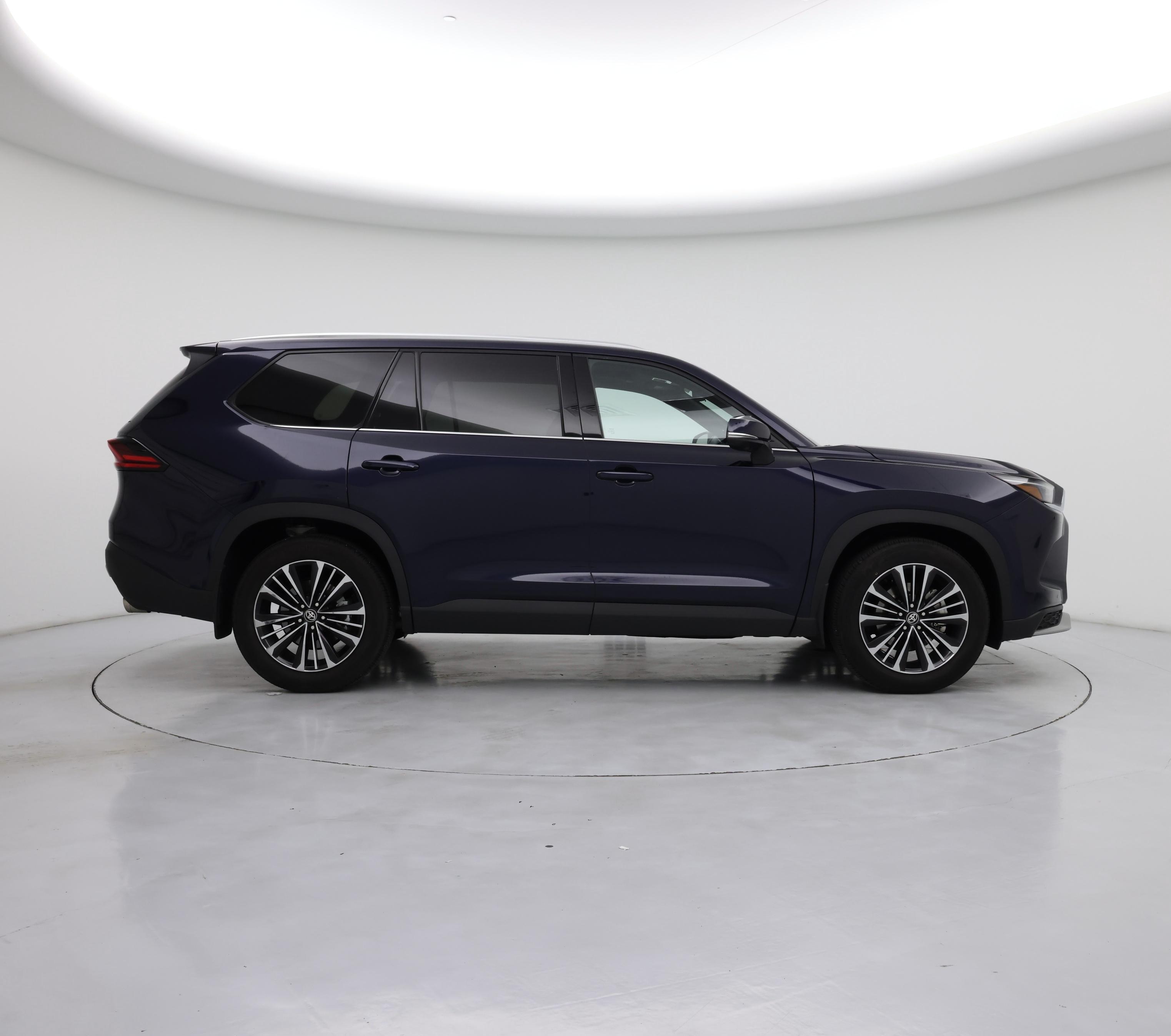 Thumbnail: 2025 Toyota Highlander - 7