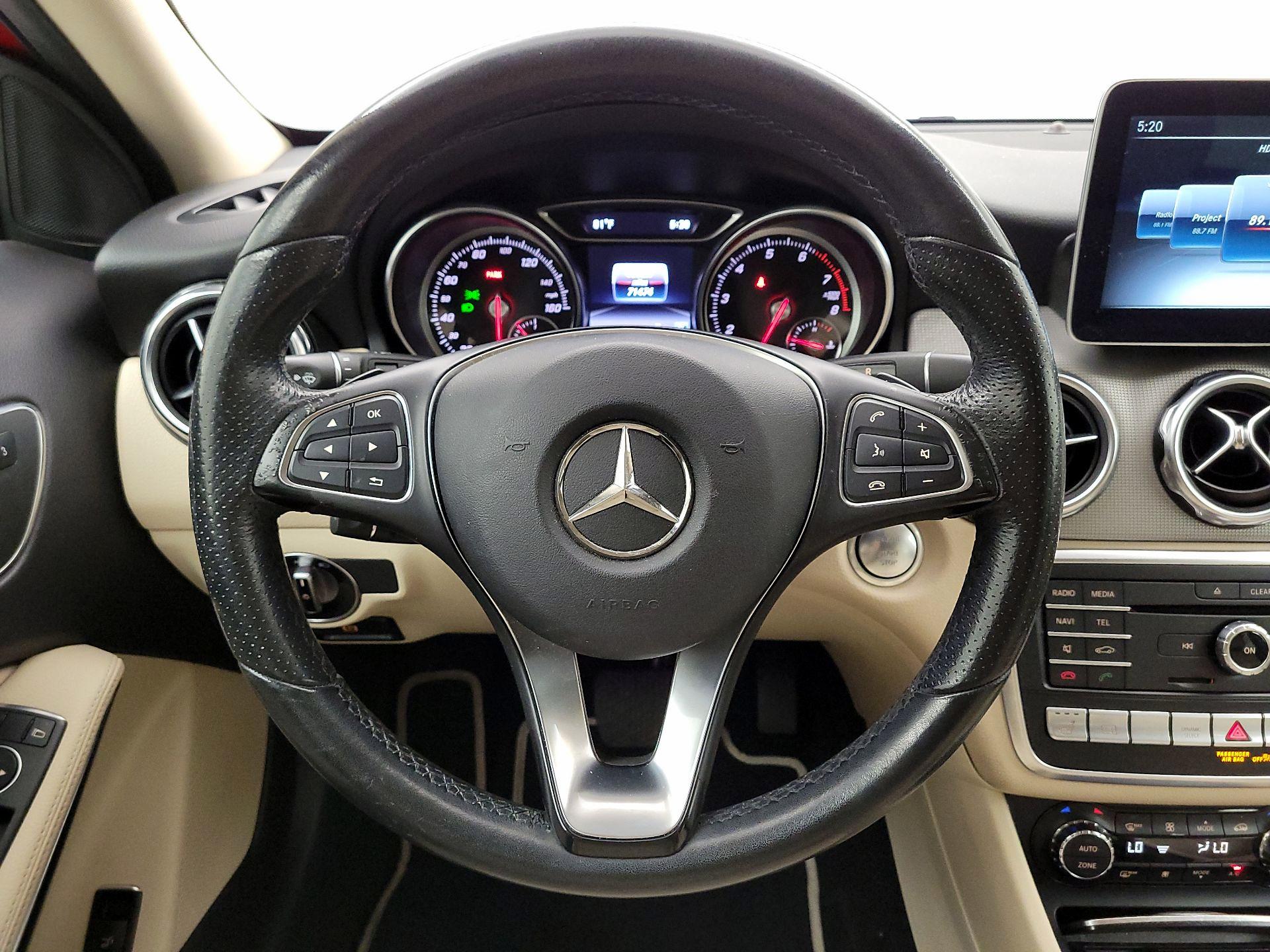 Thumbnail: 2018 Mercedes-Benz GLA - 10