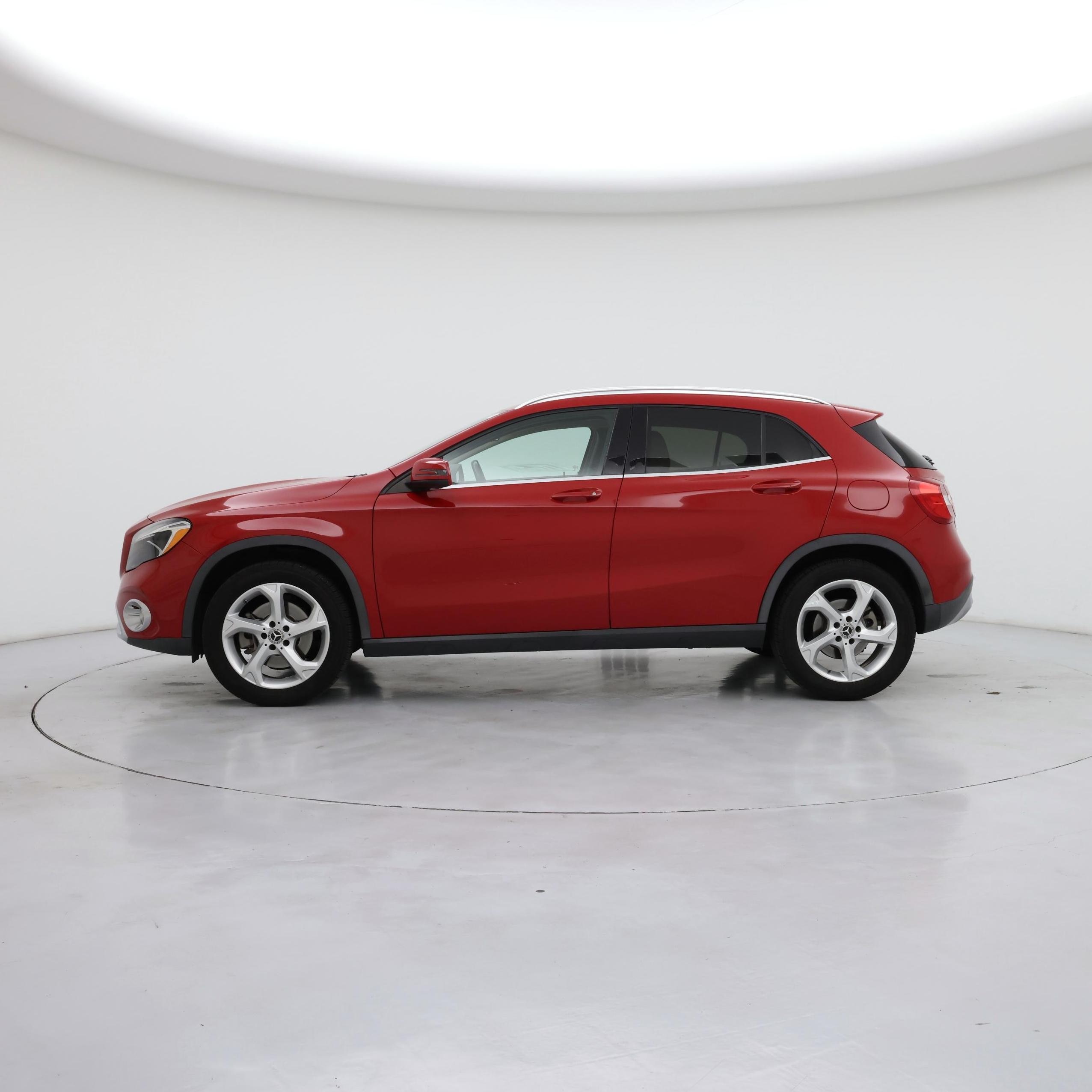 Thumbnail: 2018 Mercedes-Benz GLA - 3