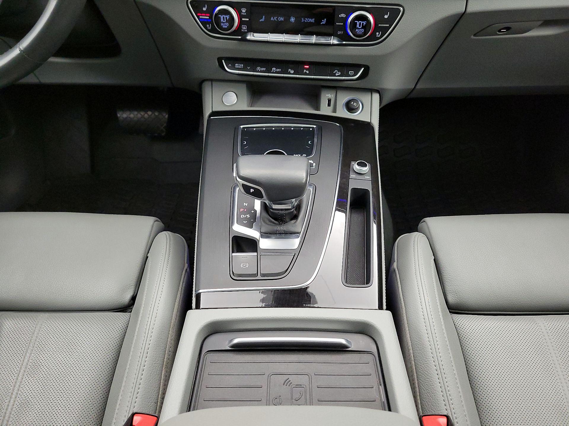 Thumbnail: 2020 Audi Q5 - 18