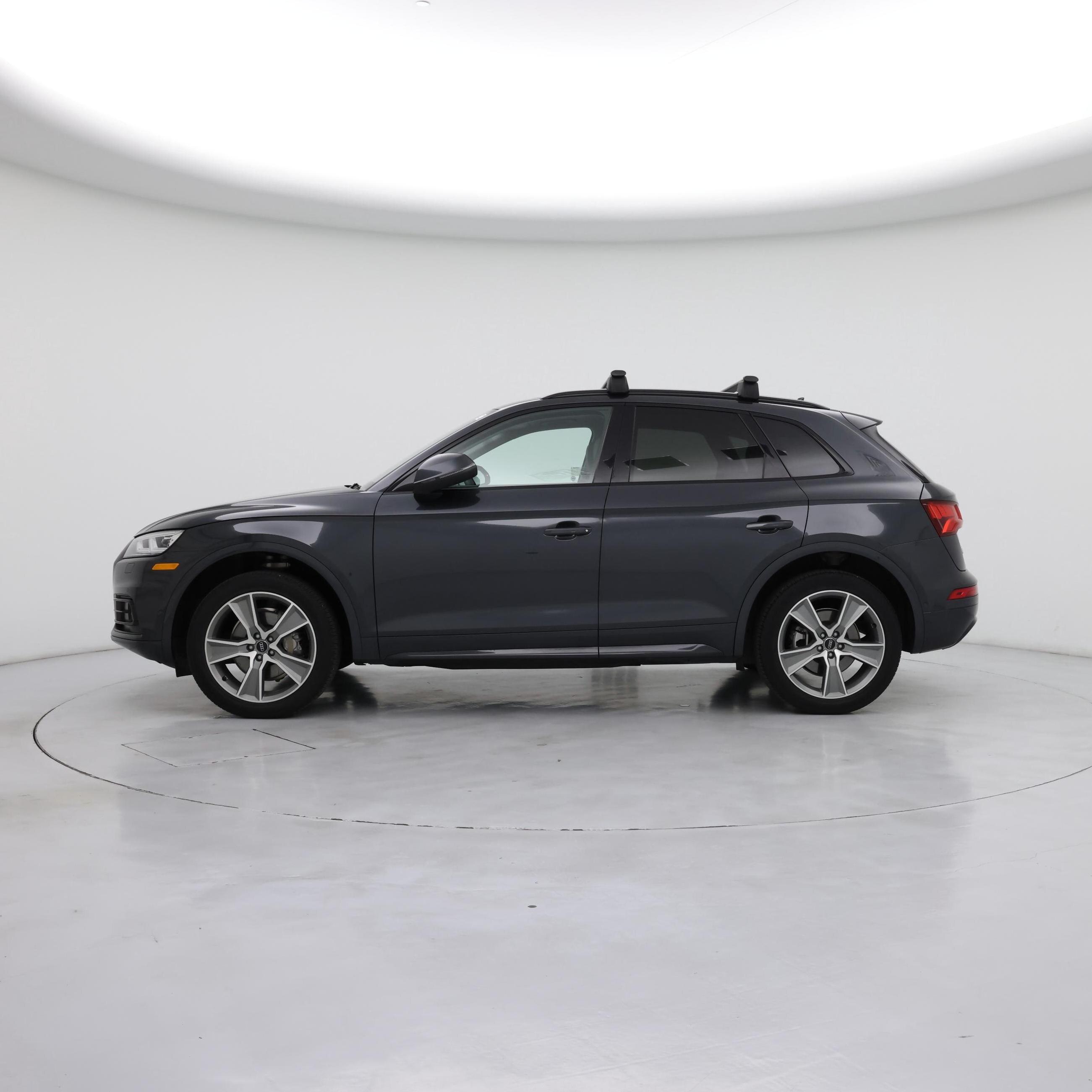 Thumbnail: 2020 Audi Q5 - 3