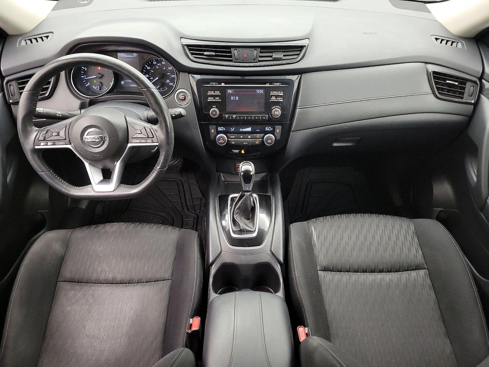 2017 Nissan Rogue SV - Photo 10