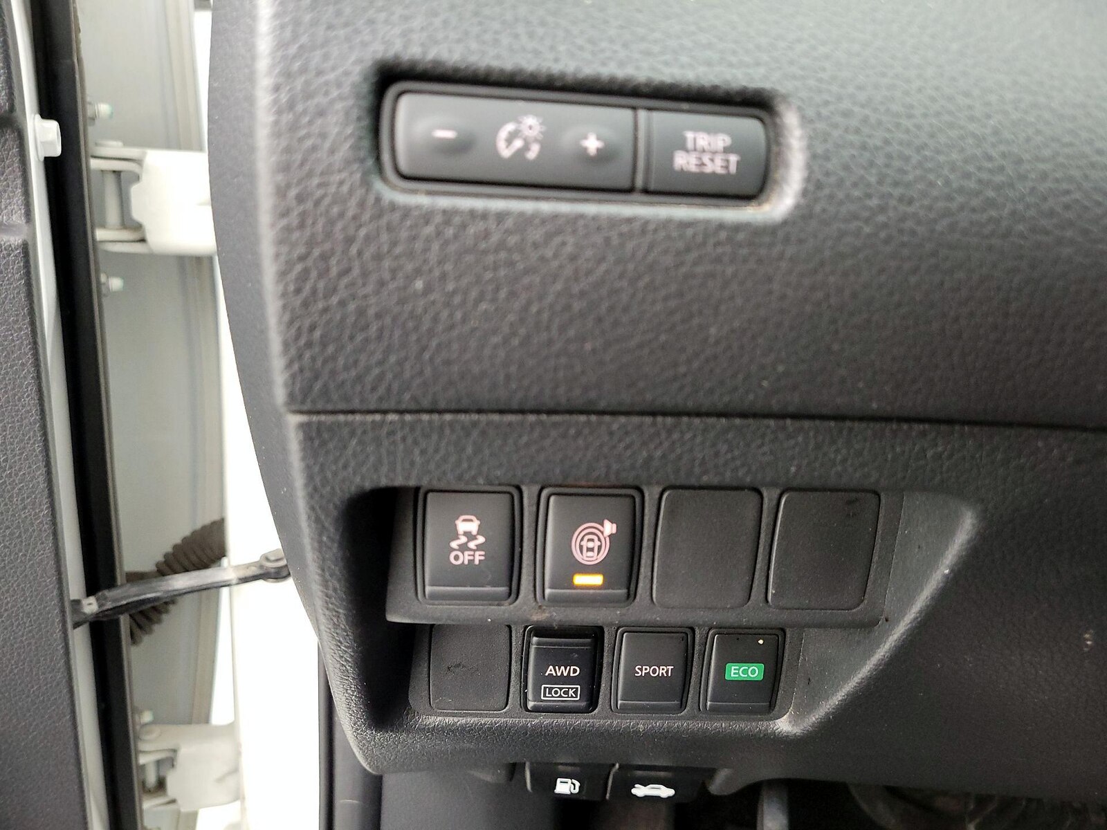 2017 Nissan Rogue SV - Photo 14