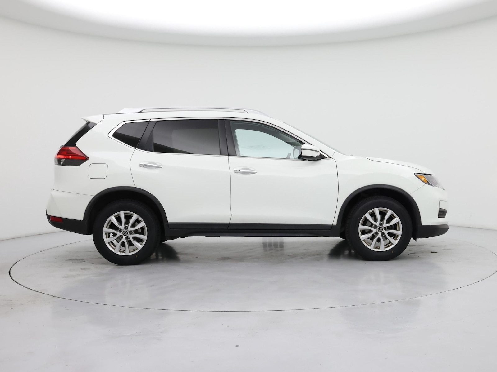 2017 Nissan Rogue SV - Photo 8