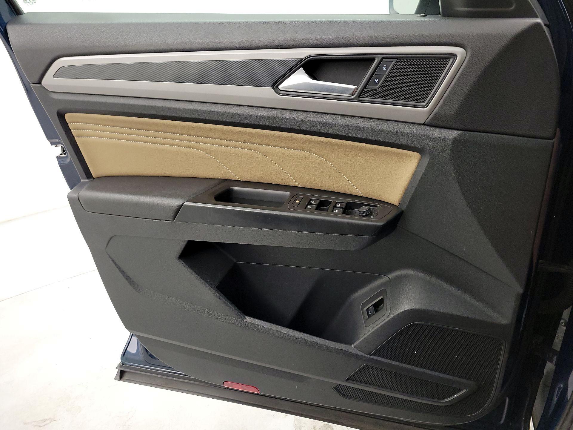 Thumbnail: 2020 Volkswagen Atlas - 12