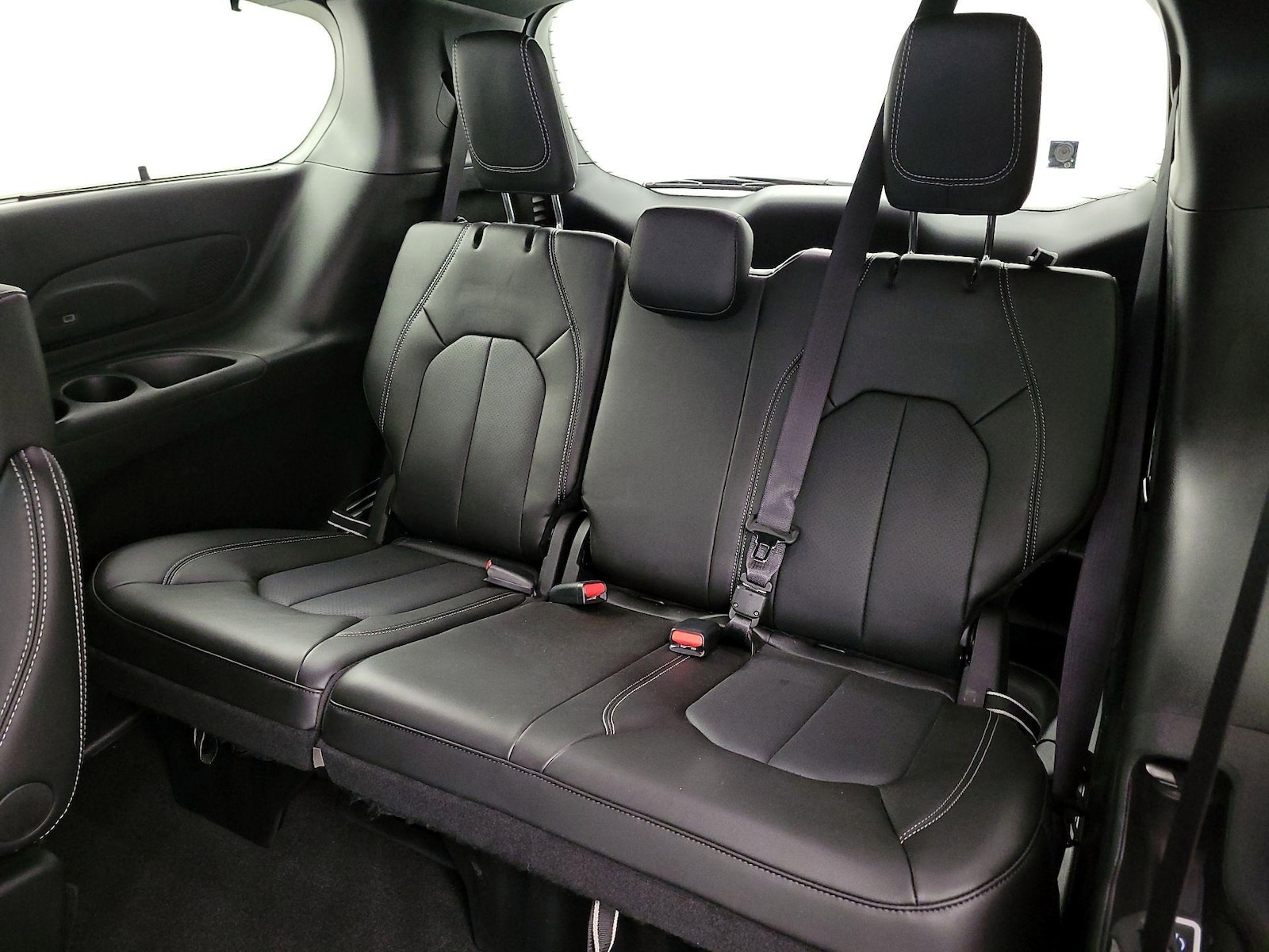 2025 Chrysler Pacifica Select - Photo 22